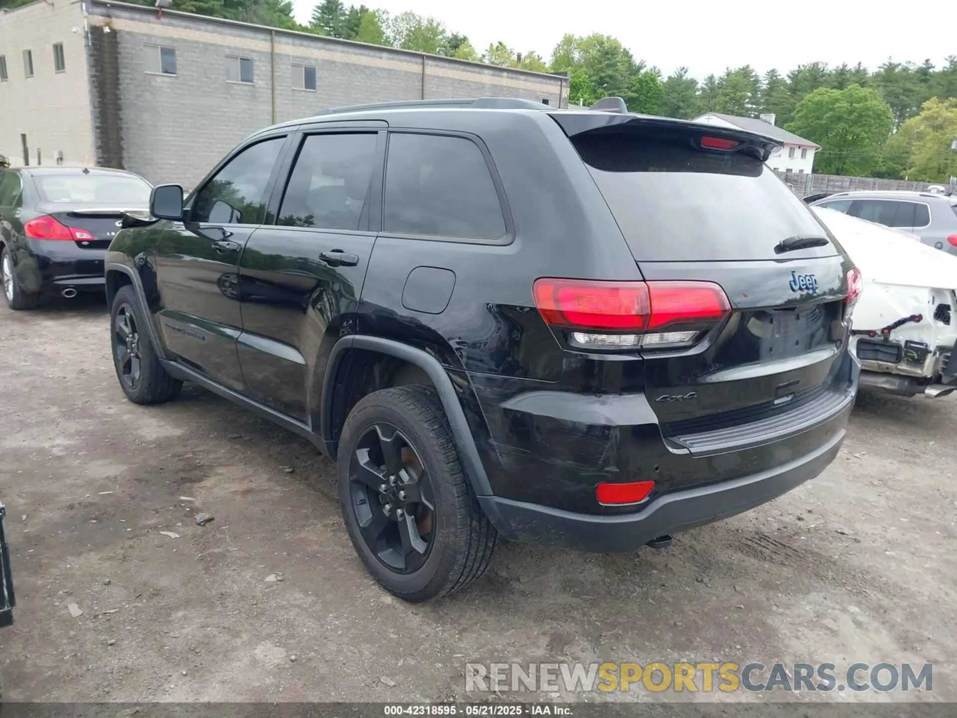 3 Photograph of a damaged car 1C4RJFAG6KC614037 JEEP GRAND CHEROKEE 2019