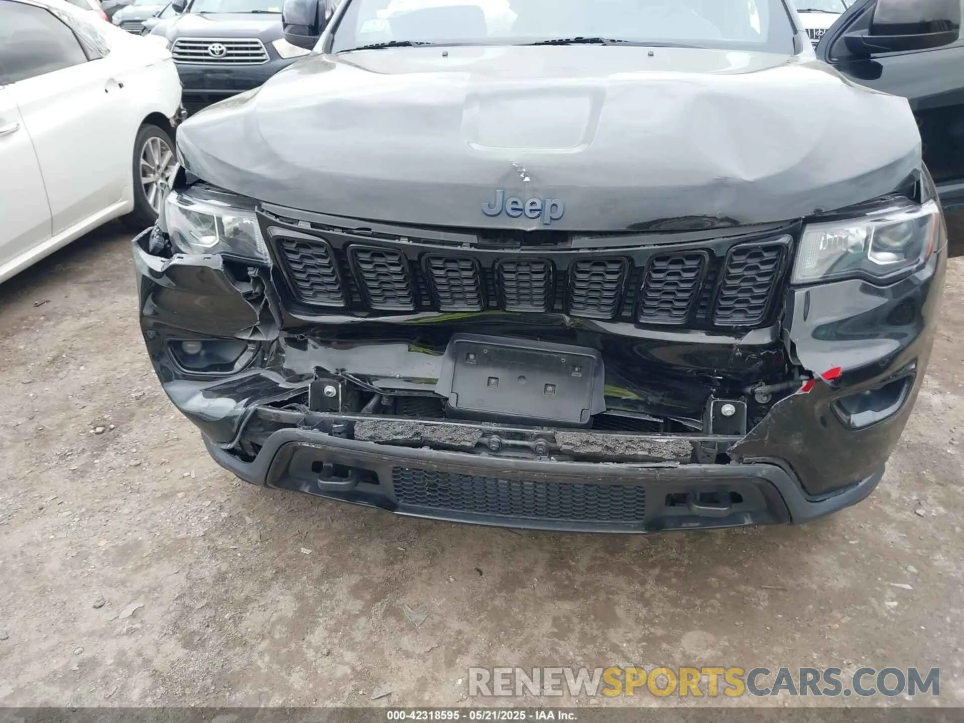 6 Photograph of a damaged car 1C4RJFAG6KC614037 JEEP GRAND CHEROKEE 2019
