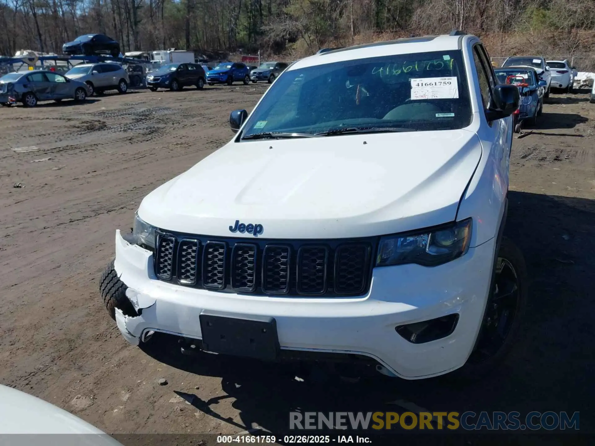 12 Photograph of a damaged car 1C4RJFAG6KC641920 JEEP GRAND CHEROKEE 2019