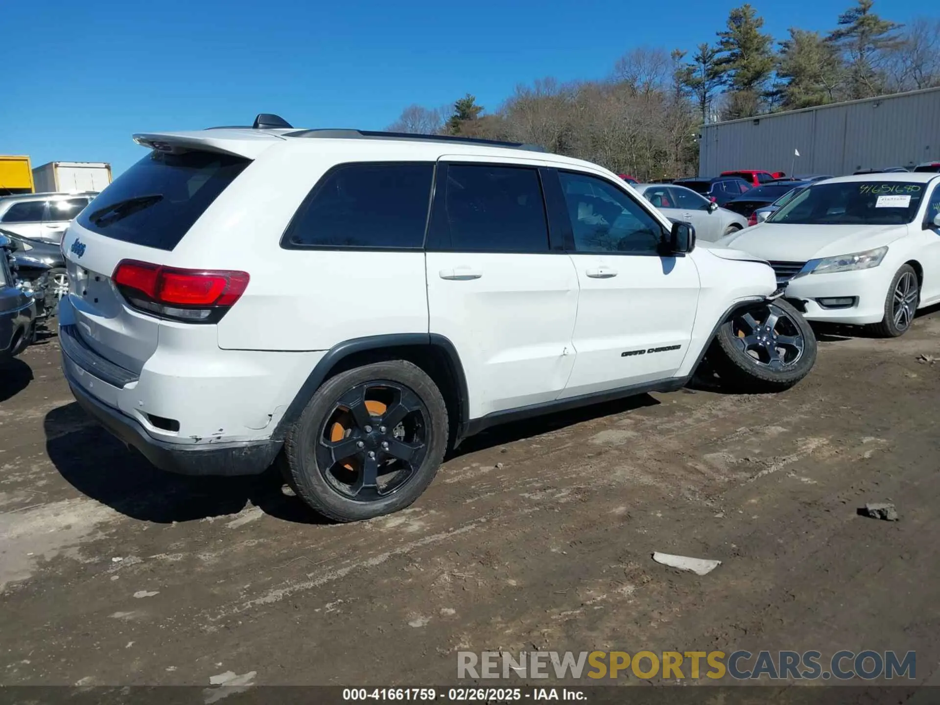 4 Photograph of a damaged car 1C4RJFAG6KC641920 JEEP GRAND CHEROKEE 2019