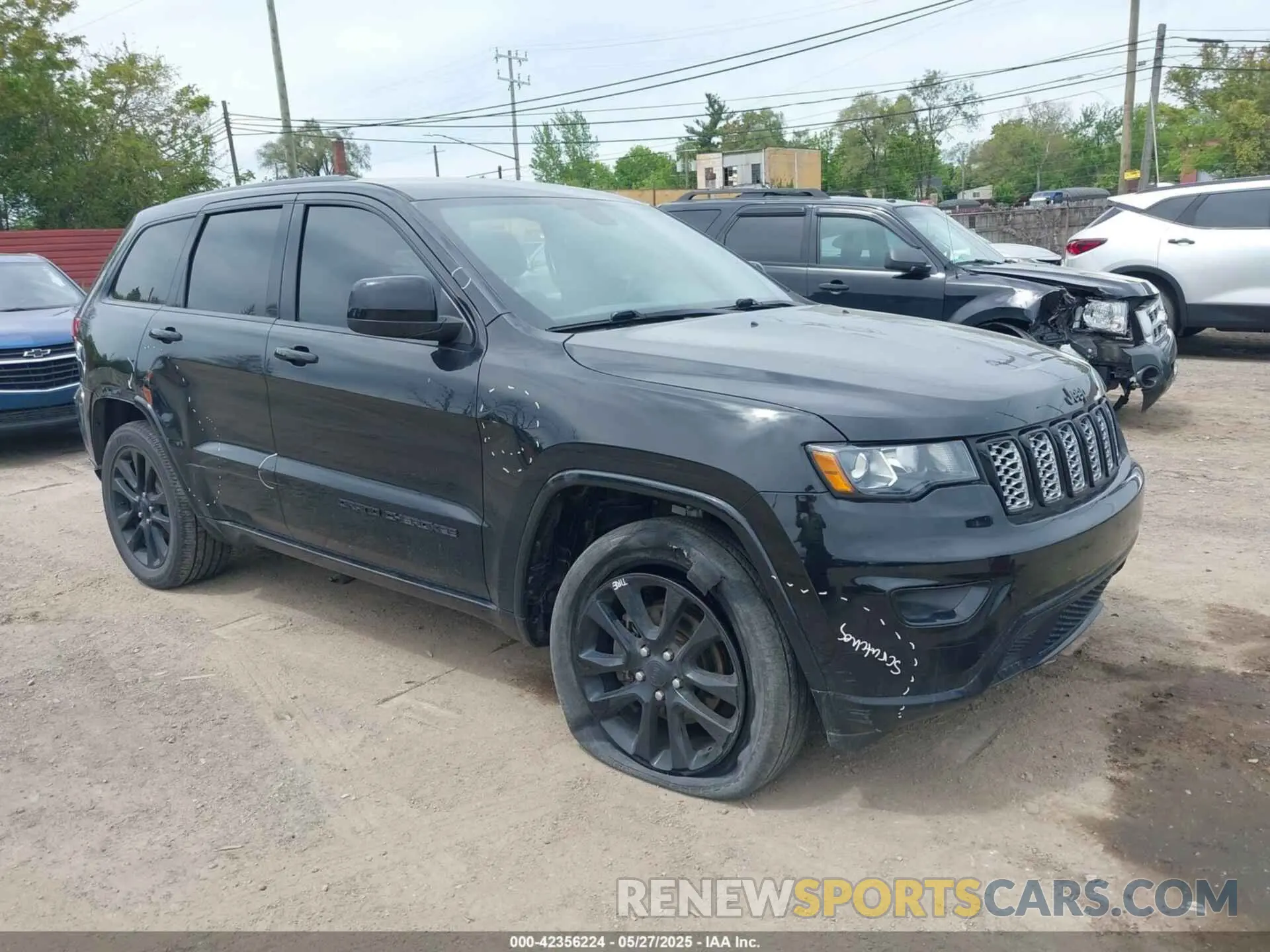 1 Photograph of a damaged car 1C4RJFAG6KC802444 JEEP GRAND CHEROKEE 2019