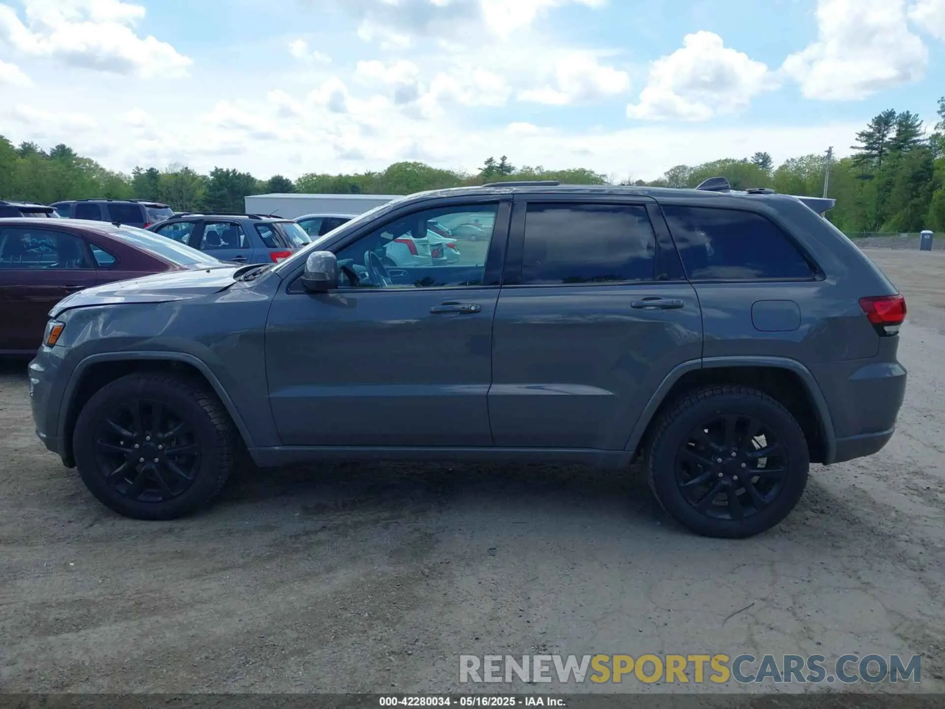 14 Photograph of a damaged car 1C4RJFAG6KC845486 JEEP GRAND CHEROKEE 2019