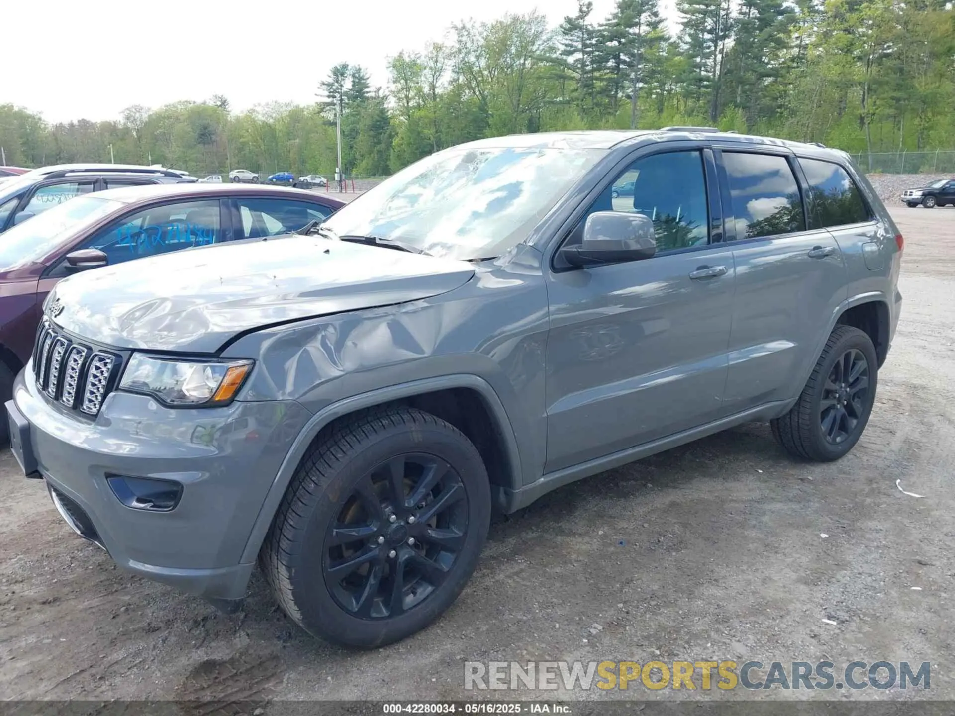 2 Photograph of a damaged car 1C4RJFAG6KC845486 JEEP GRAND CHEROKEE 2019