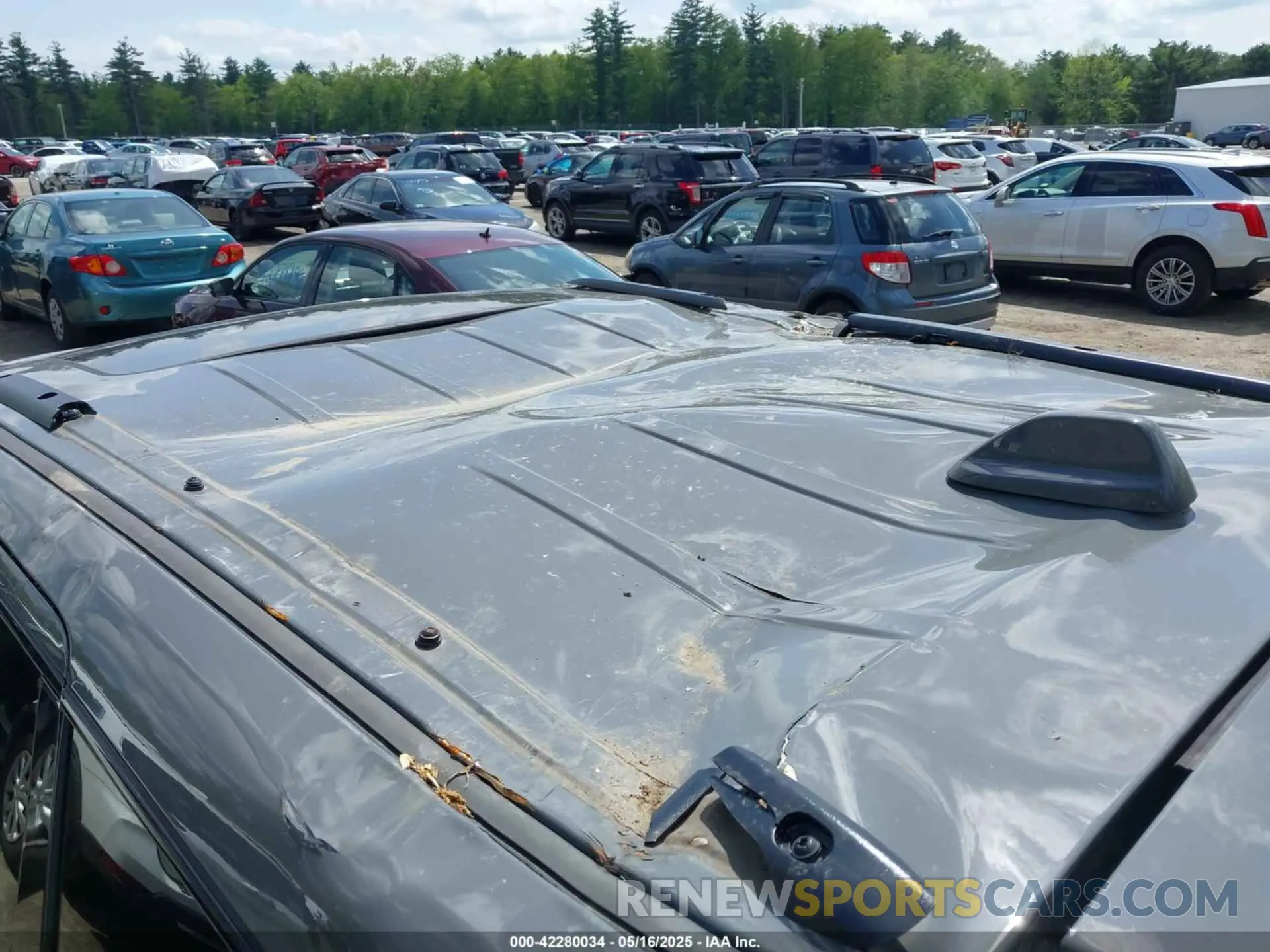20 Photograph of a damaged car 1C4RJFAG6KC845486 JEEP GRAND CHEROKEE 2019
