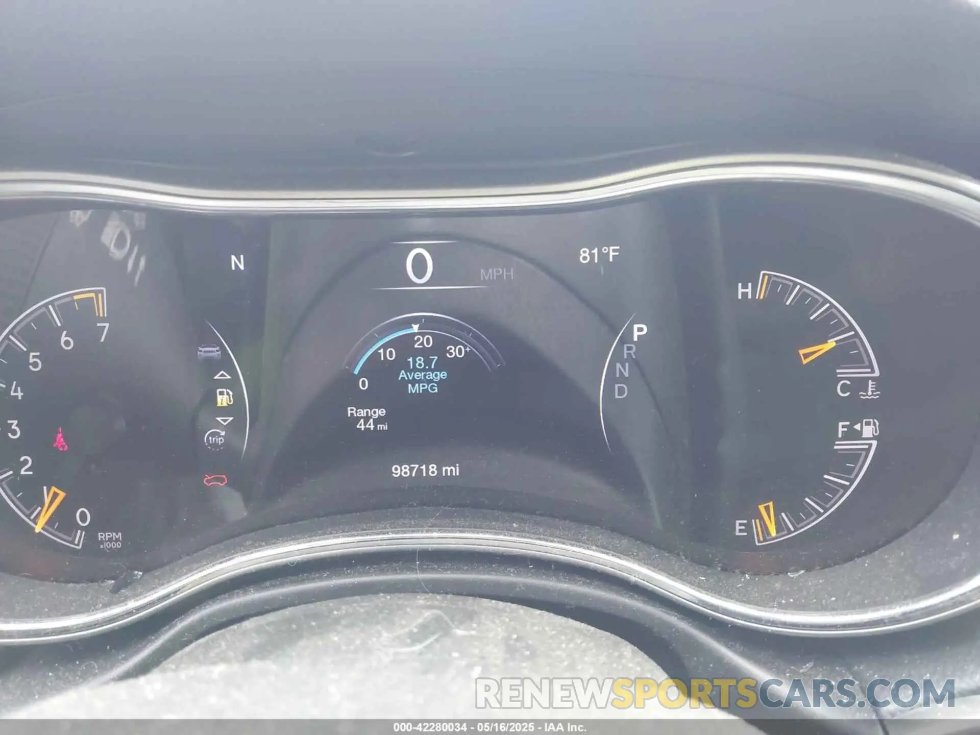 7 Photograph of a damaged car 1C4RJFAG6KC845486 JEEP GRAND CHEROKEE 2019
