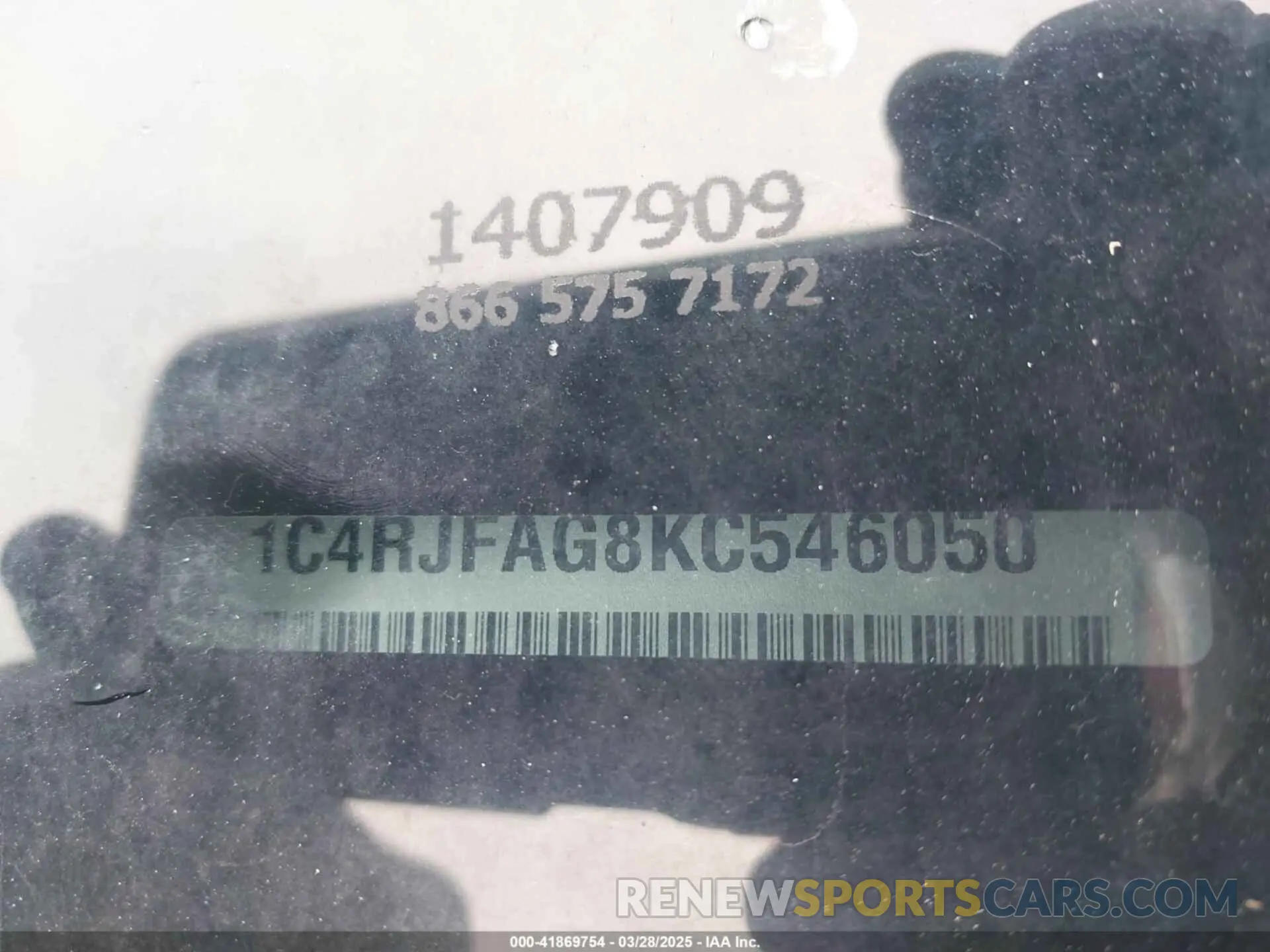 9 Photograph of a damaged car 1C4RJFAG8KC546050 JEEP GRAND CHEROKEE 2019