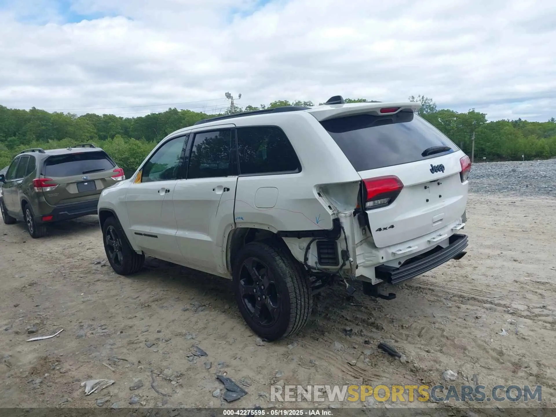 6 Photograph of a damaged car 1C4RJFAG8KC620471 JEEP GRAND CHEROKEE 2019