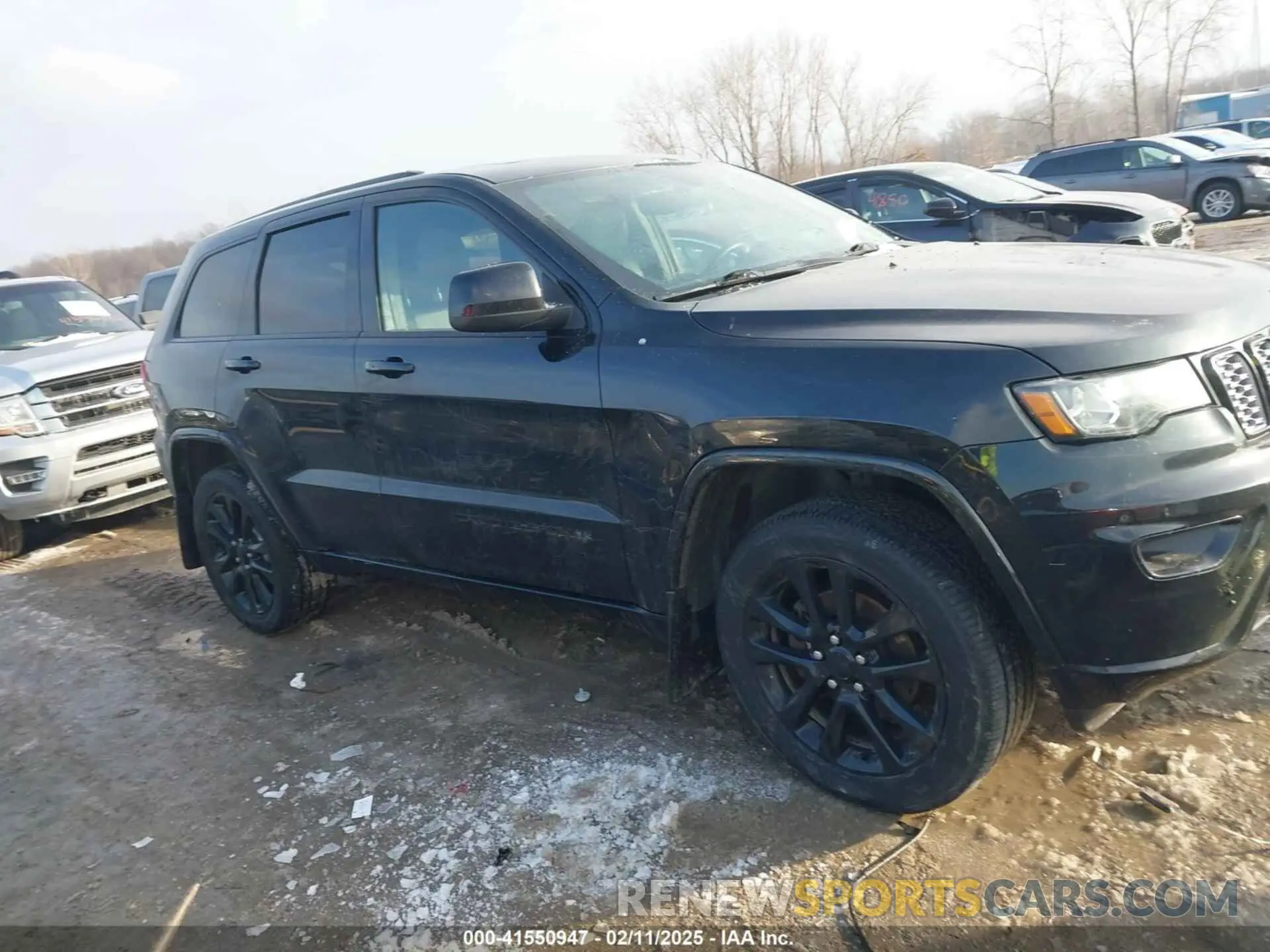 14 Photograph of a damaged car 1C4RJFAG8KC677706 JEEP GRAND CHEROKEE 2019