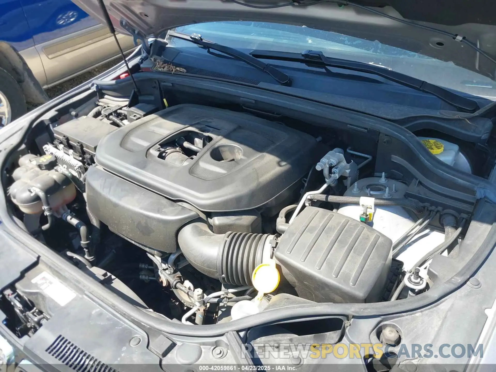 10 Photograph of a damaged car 1C4RJFAG8KC773206 JEEP GRAND CHEROKEE 2019