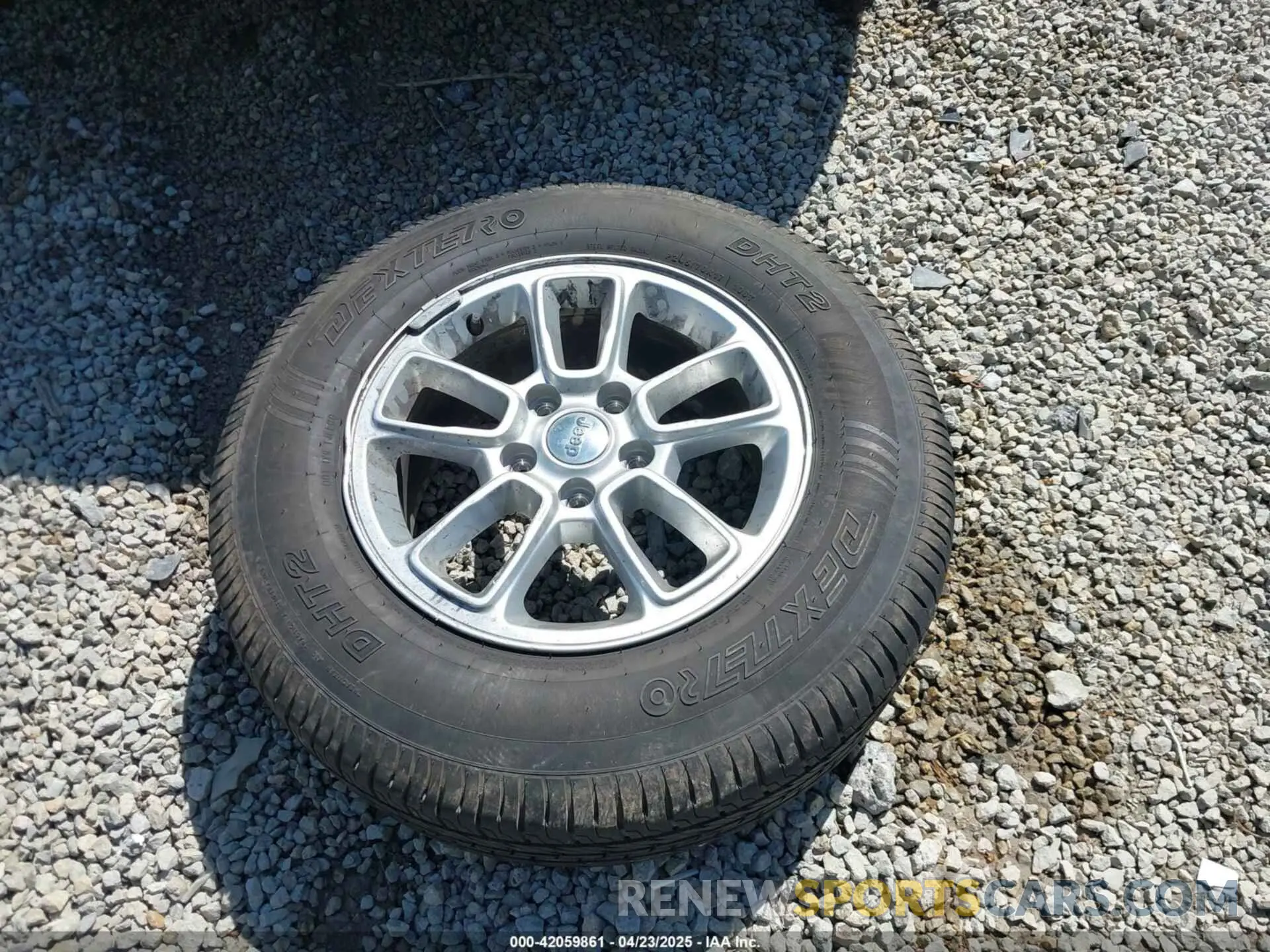 12 Photograph of a damaged car 1C4RJFAG8KC773206 JEEP GRAND CHEROKEE 2019