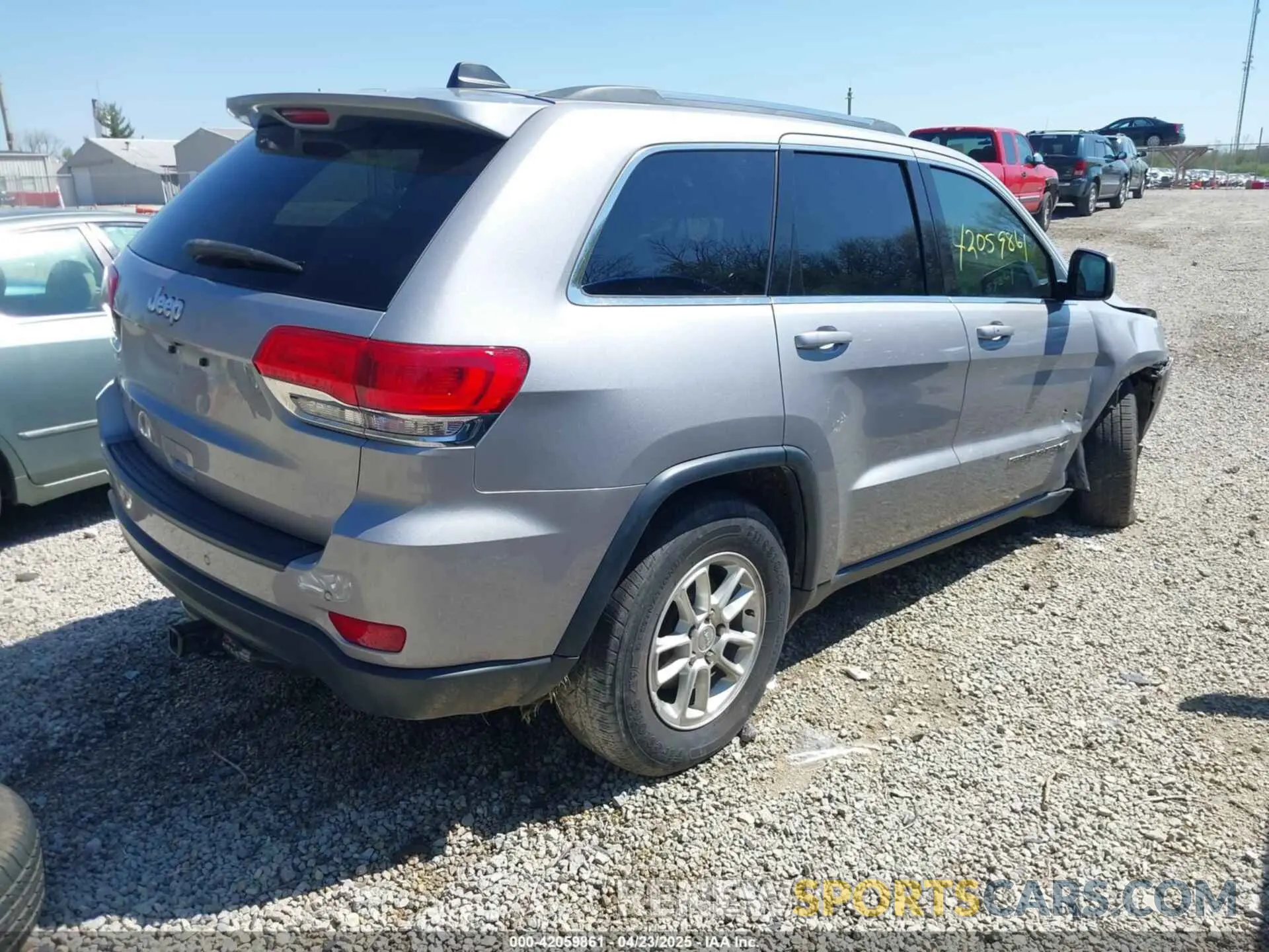 4 Photograph of a damaged car 1C4RJFAG8KC773206 JEEP GRAND CHEROKEE 2019