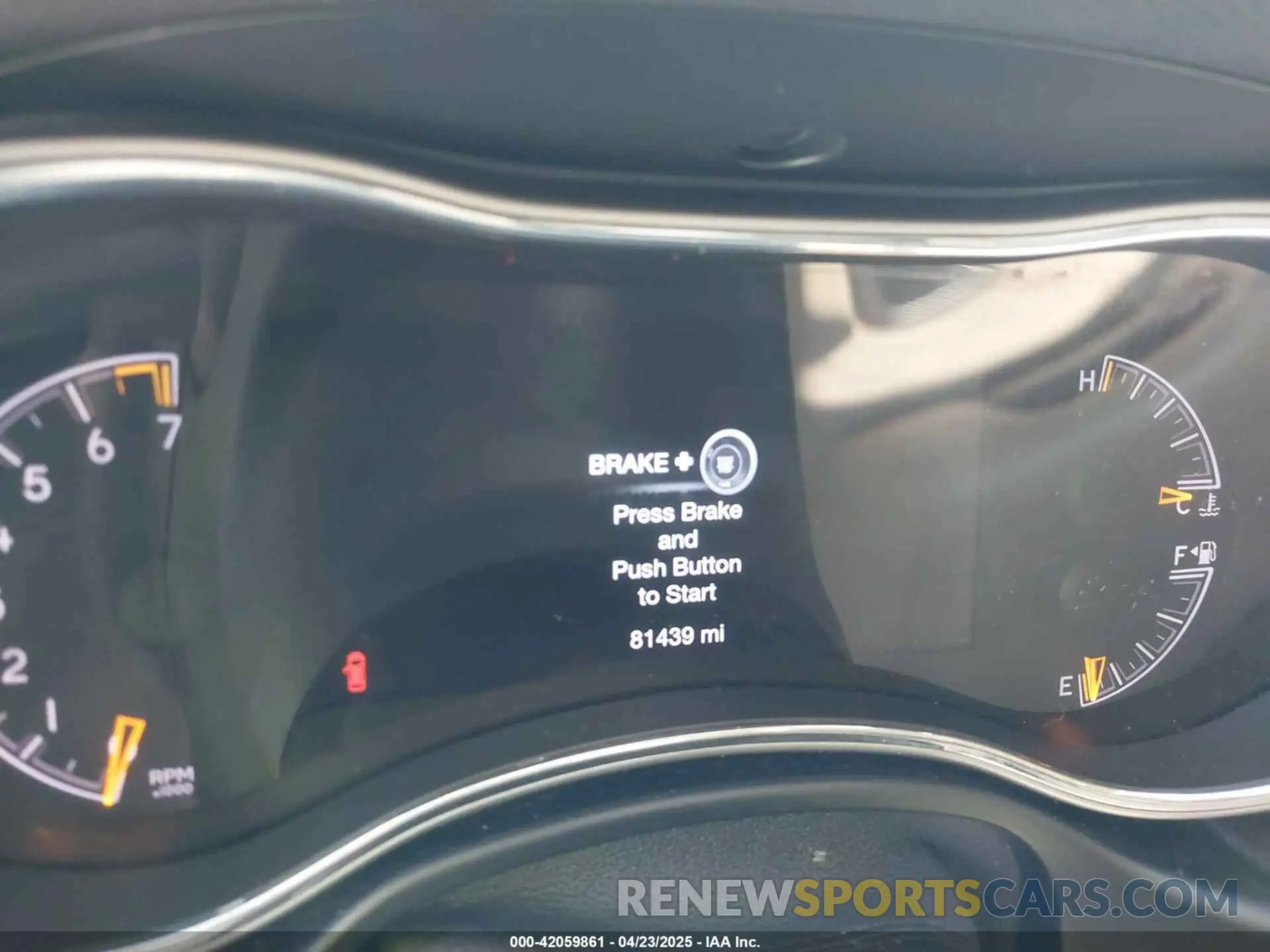 7 Photograph of a damaged car 1C4RJFAG8KC773206 JEEP GRAND CHEROKEE 2019