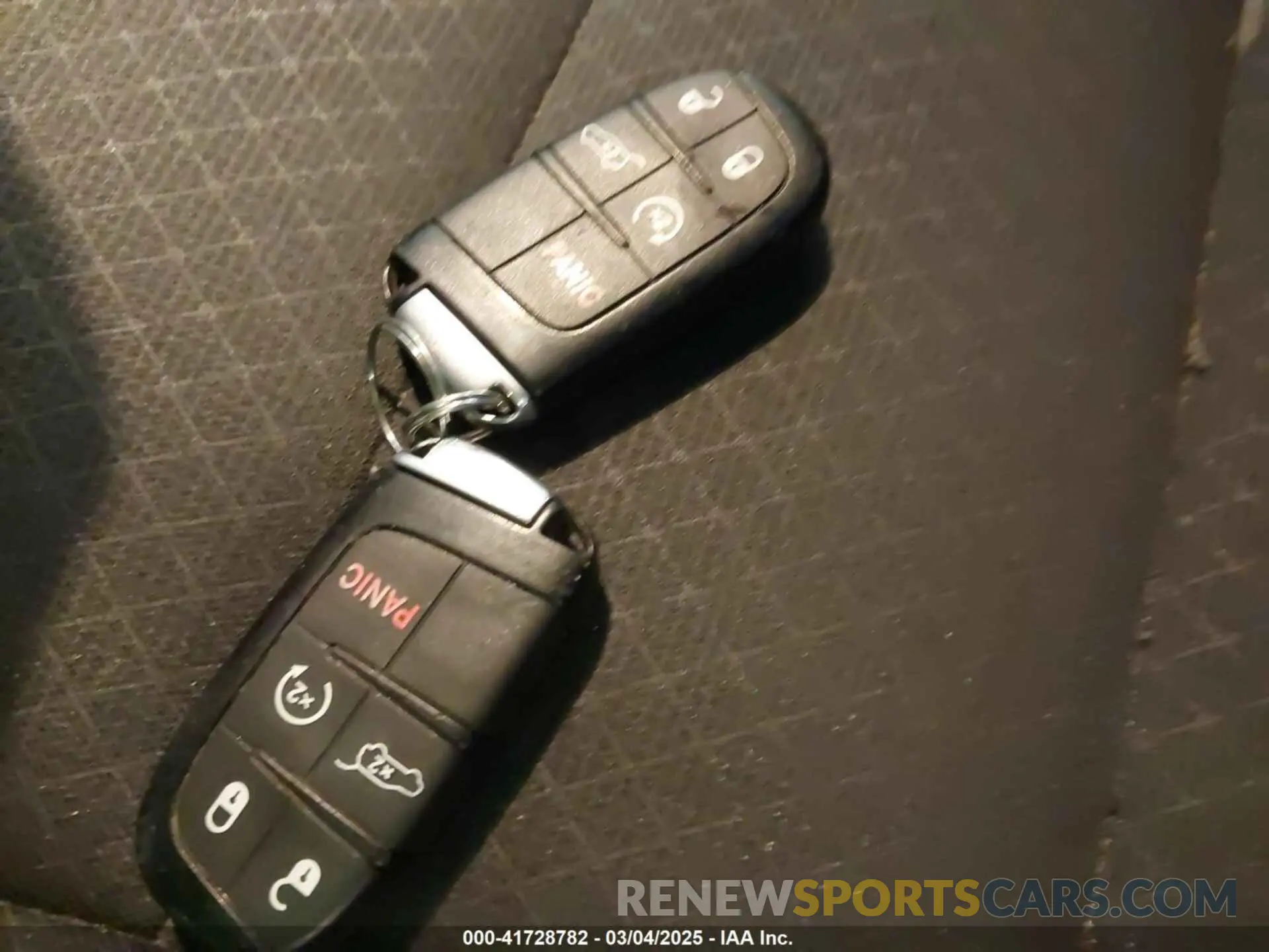 11 Photograph of a damaged car 1C4RJFAG8KC823814 JEEP GRAND CHEROKEE 2019