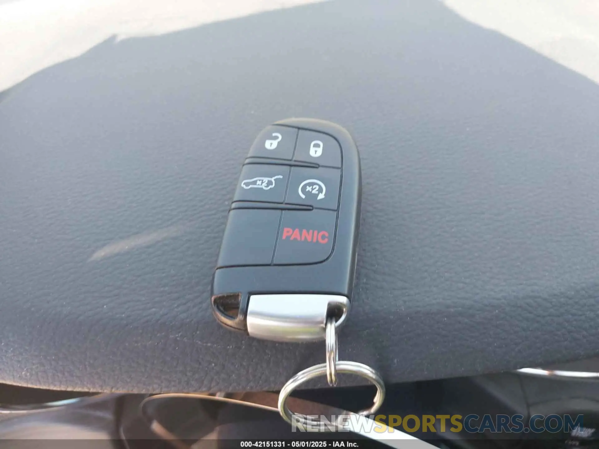 11 Photograph of a damaged car 1C4RJFAG8KC849782 JEEP GRAND CHEROKEE 2019