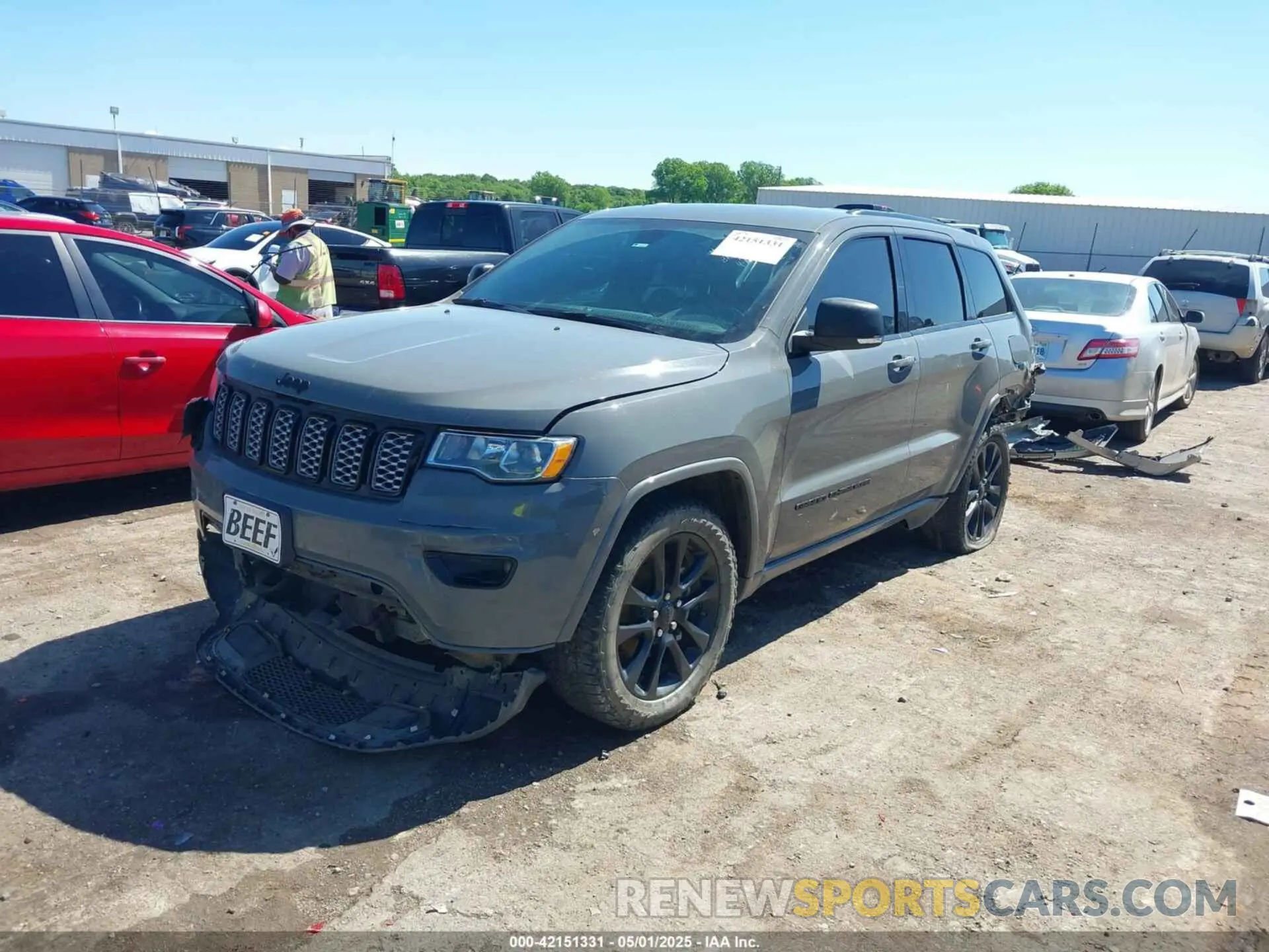 2 Photograph of a damaged car 1C4RJFAG8KC849782 JEEP GRAND CHEROKEE 2019