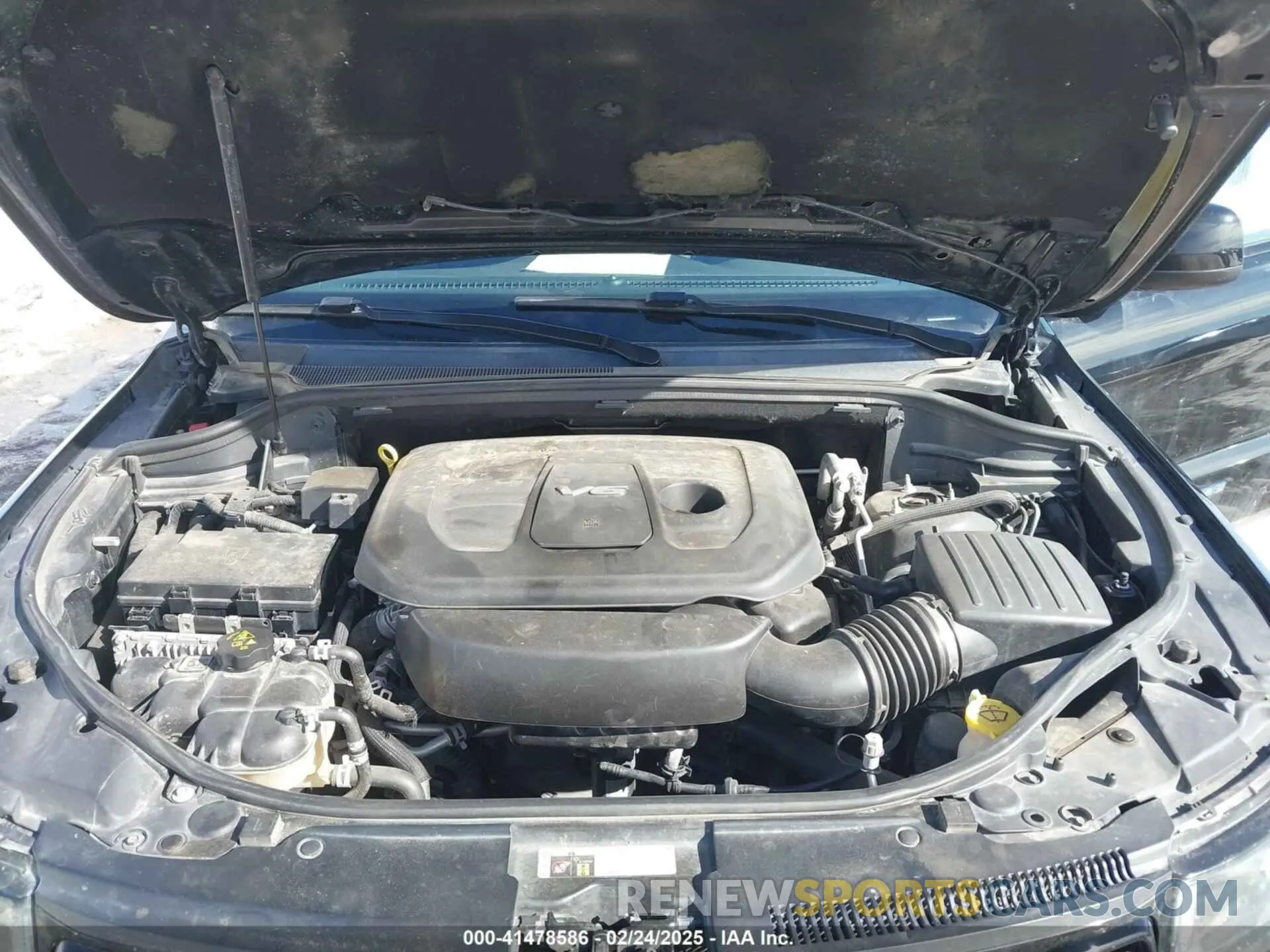 10 Photograph of a damaged car 1C4RJFAG9KC545246 JEEP GRAND CHEROKEE 2019