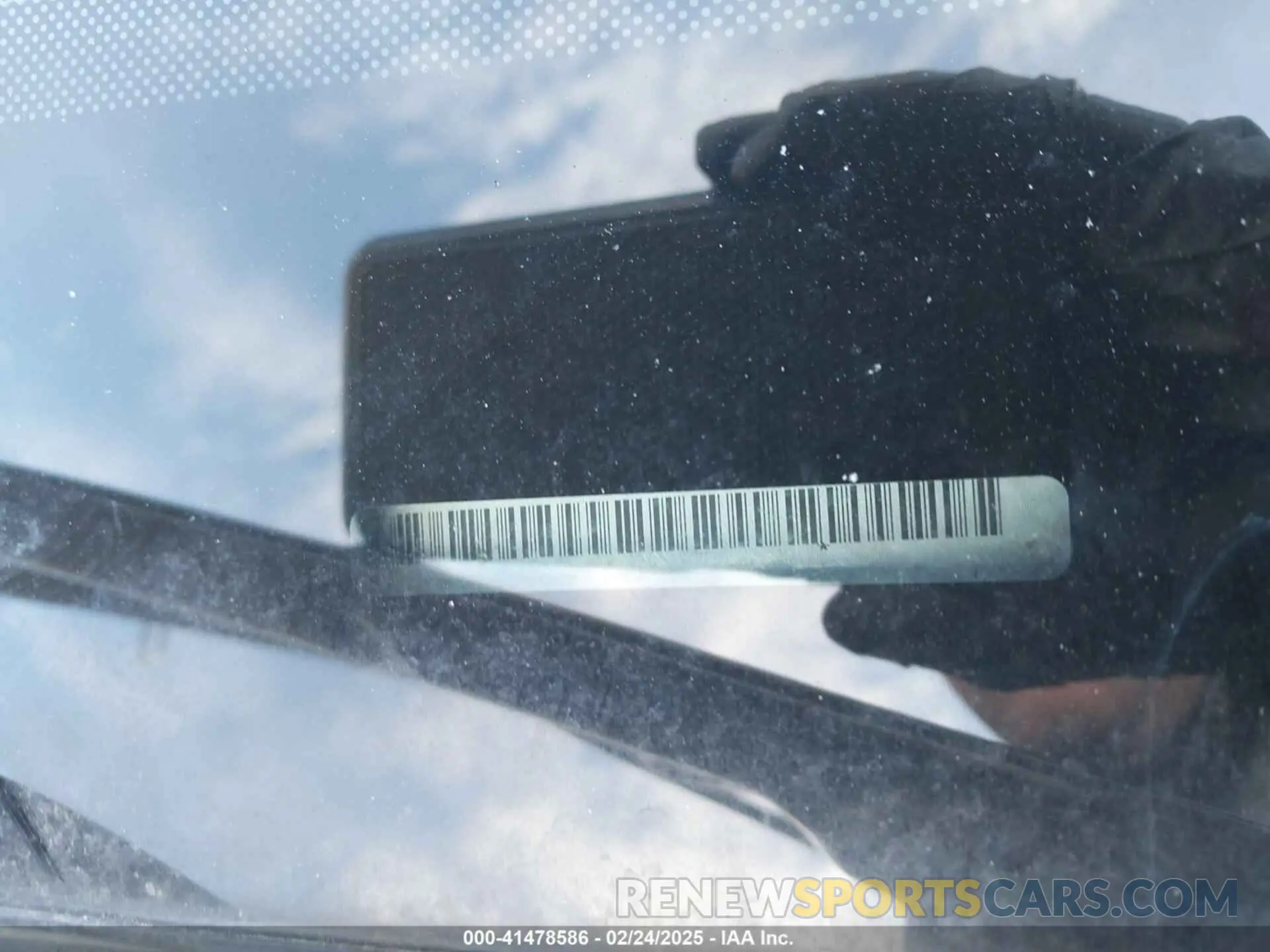 9 Photograph of a damaged car 1C4RJFAG9KC545246 JEEP GRAND CHEROKEE 2019
