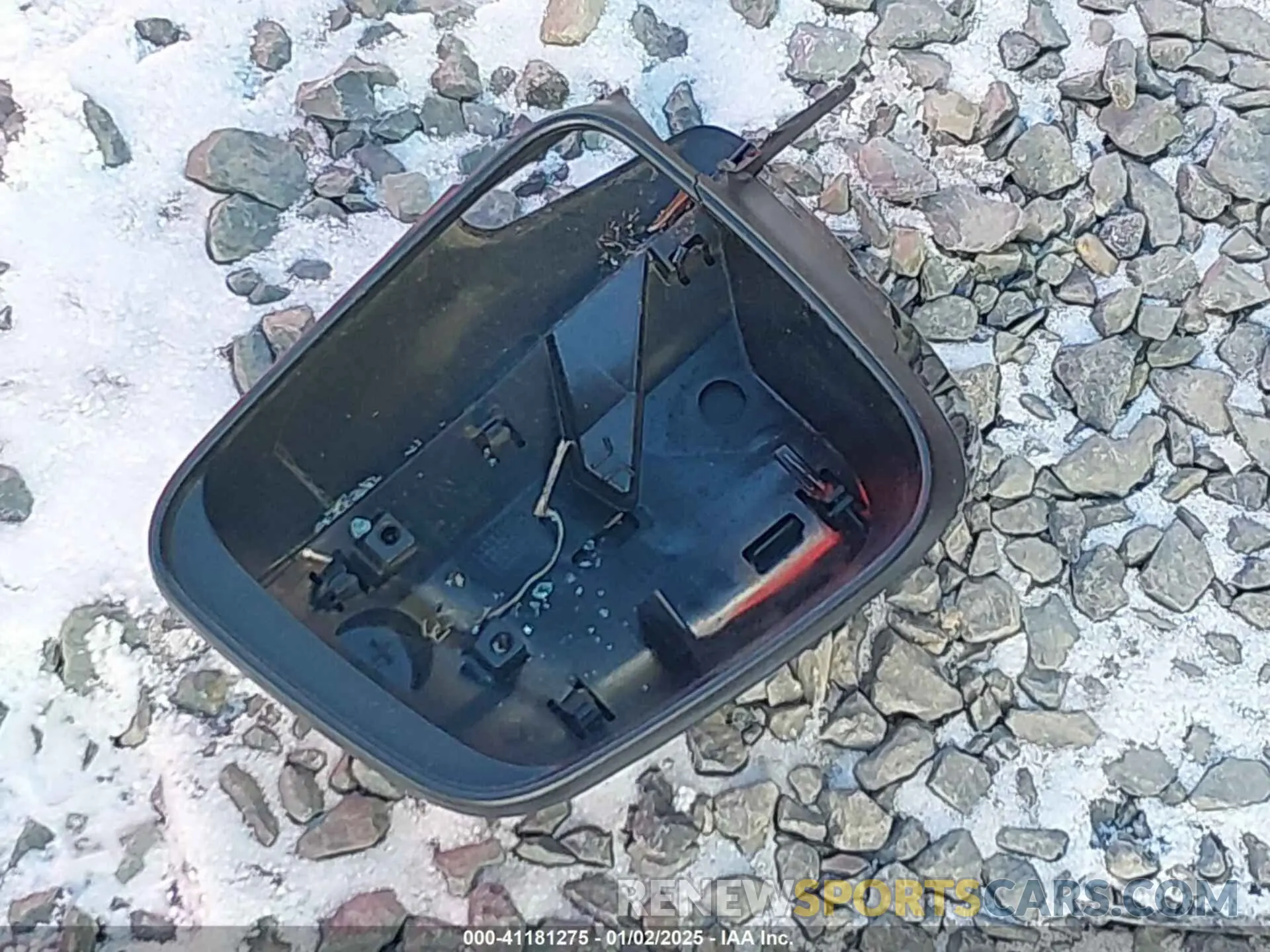 12 Photograph of a damaged car 1C4RJFAGXKC537978 JEEP GRAND CHEROKEE 2019