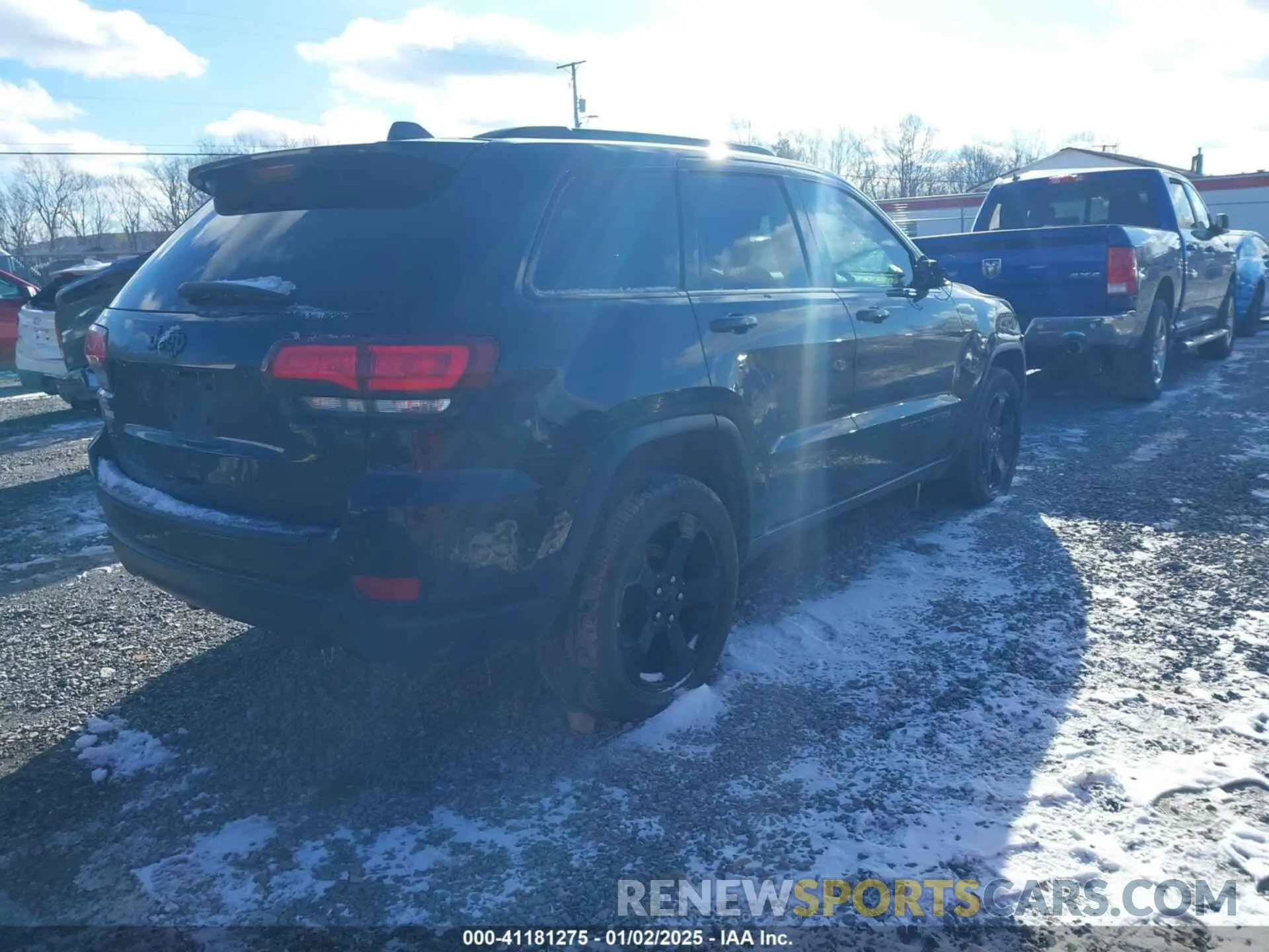 4 Photograph of a damaged car 1C4RJFAGXKC537978 JEEP GRAND CHEROKEE 2019