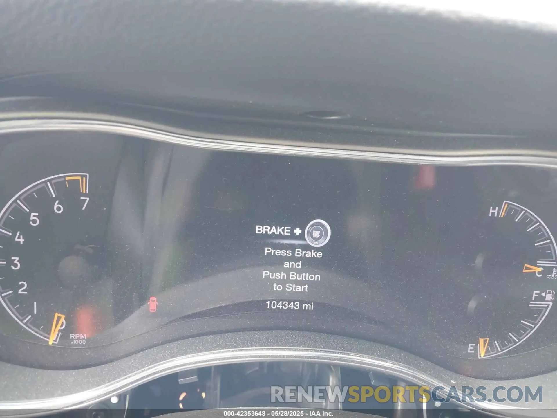 7 Photograph of a damaged car 1C4RJFAGXKC640365 JEEP GRAND CHEROKEE 2019