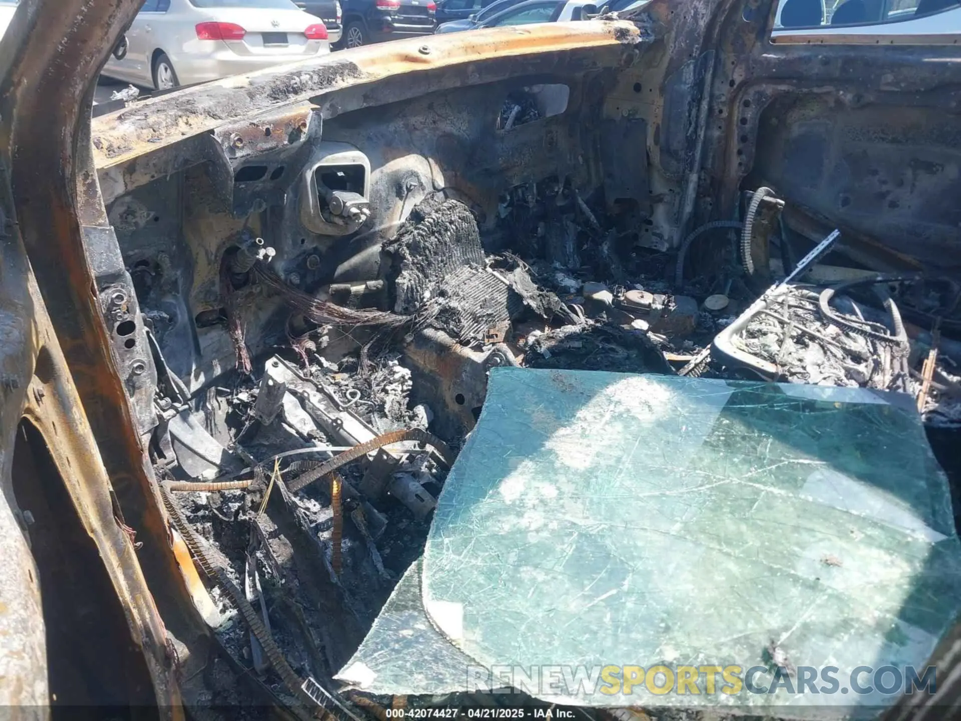 5 Photograph of a damaged car 1C4RJFAGXKC778293 JEEP GRAND CHEROKEE 2019