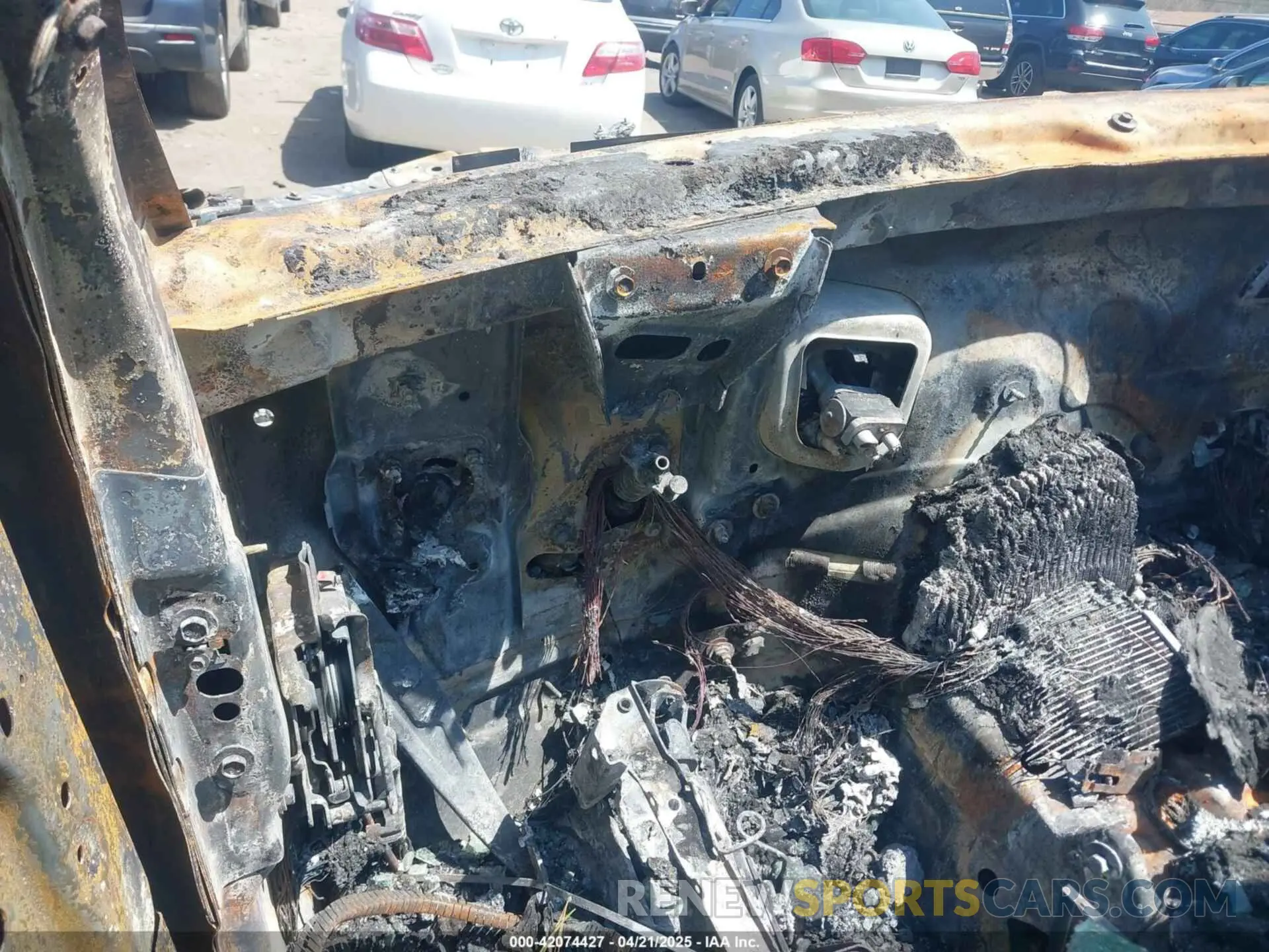 7 Photograph of a damaged car 1C4RJFAGXKC778293 JEEP GRAND CHEROKEE 2019