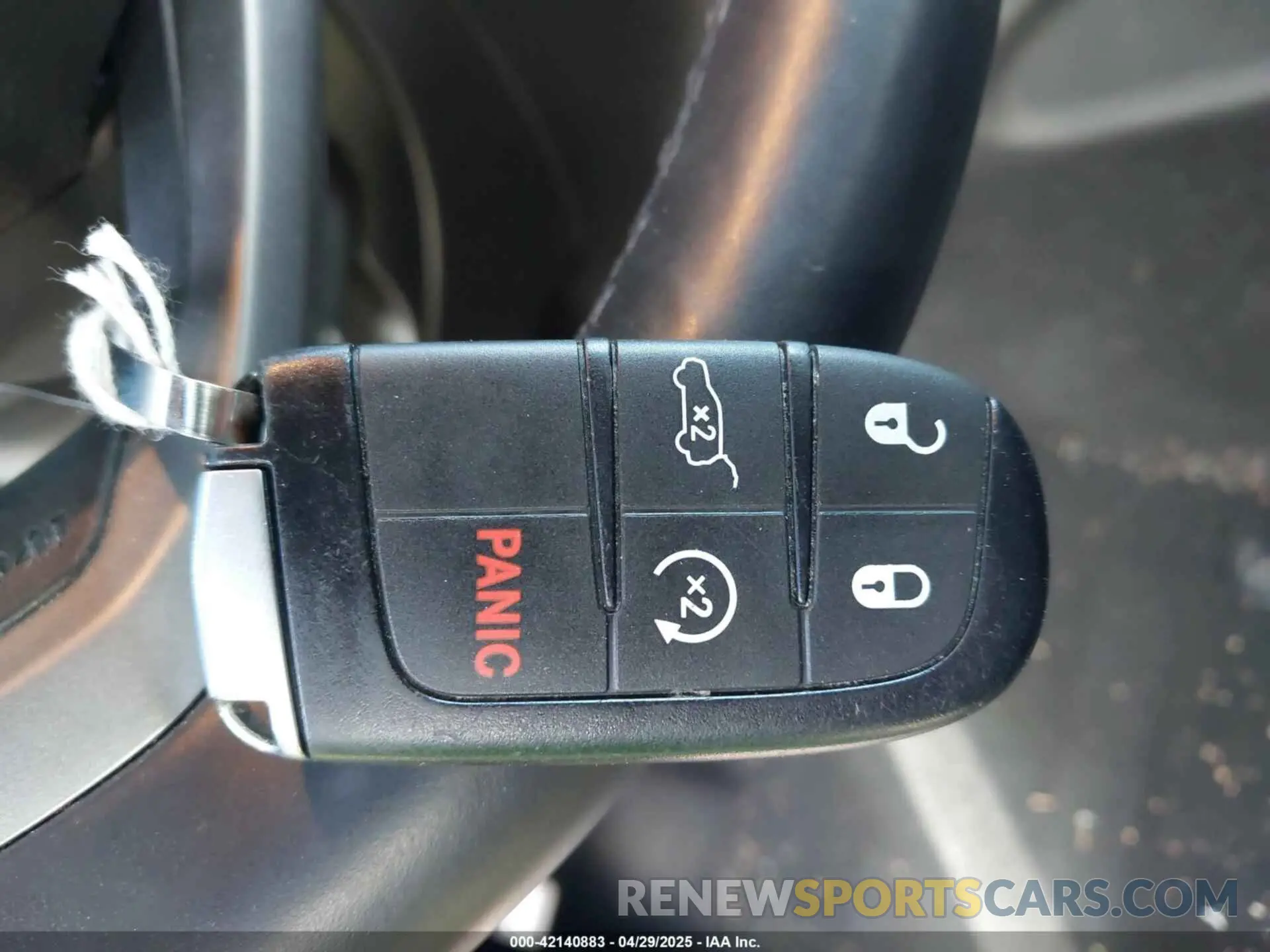 11 Photograph of a damaged car 1C4RJFBG0KC687435 JEEP GRAND CHEROKEE 2019