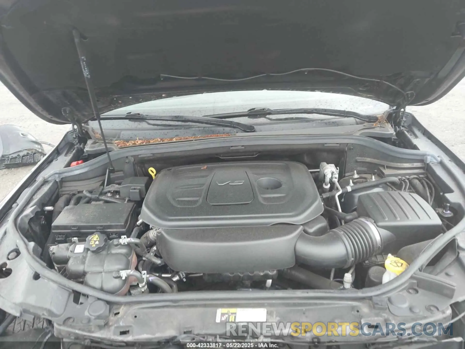 10 Photograph of a damaged car 1C4RJFBG0KC707070 JEEP GRAND CHEROKEE 2019