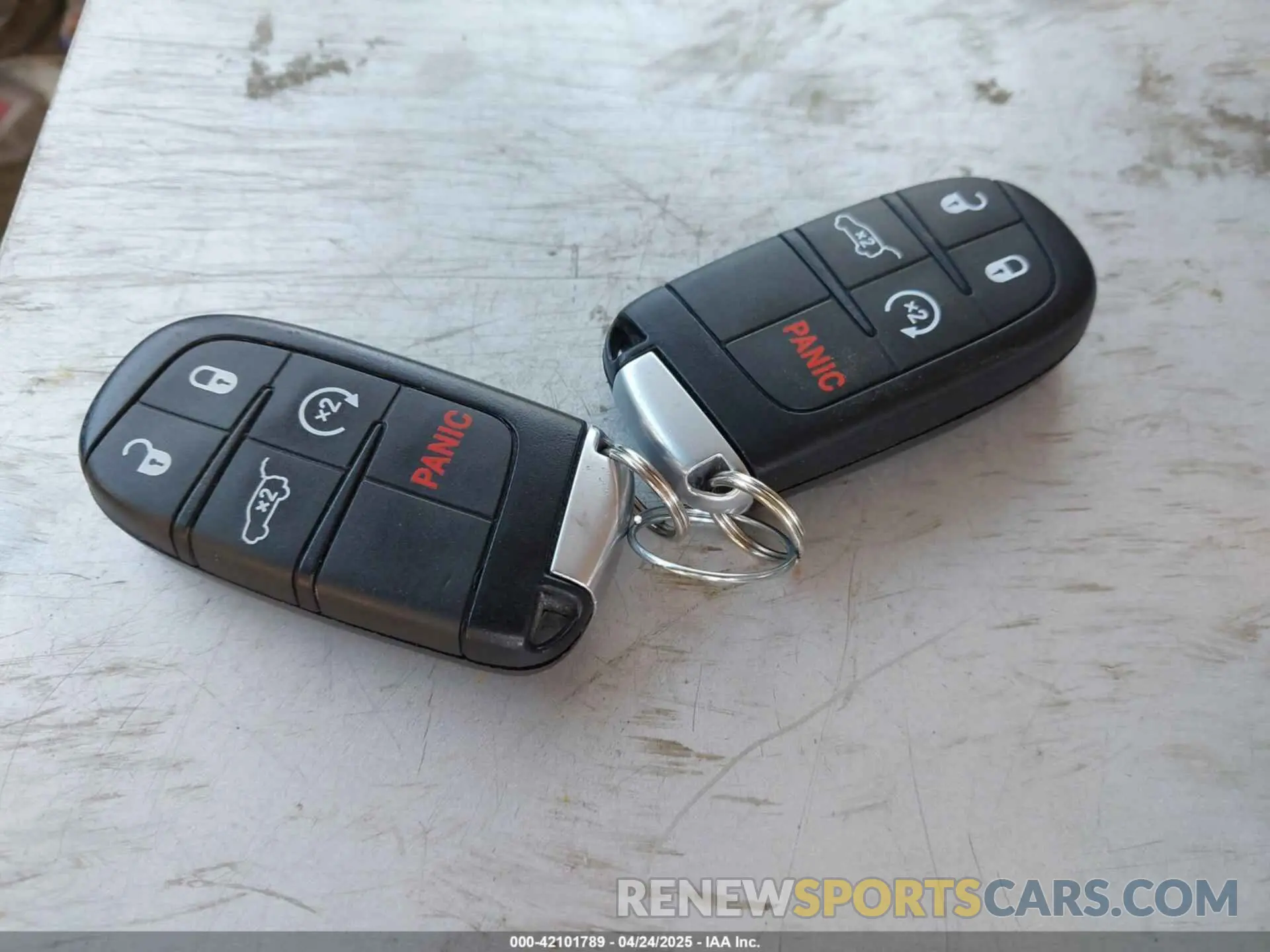 11 Photograph of a damaged car 1C4RJFBG0KC741154 JEEP GRAND CHEROKEE 2019
