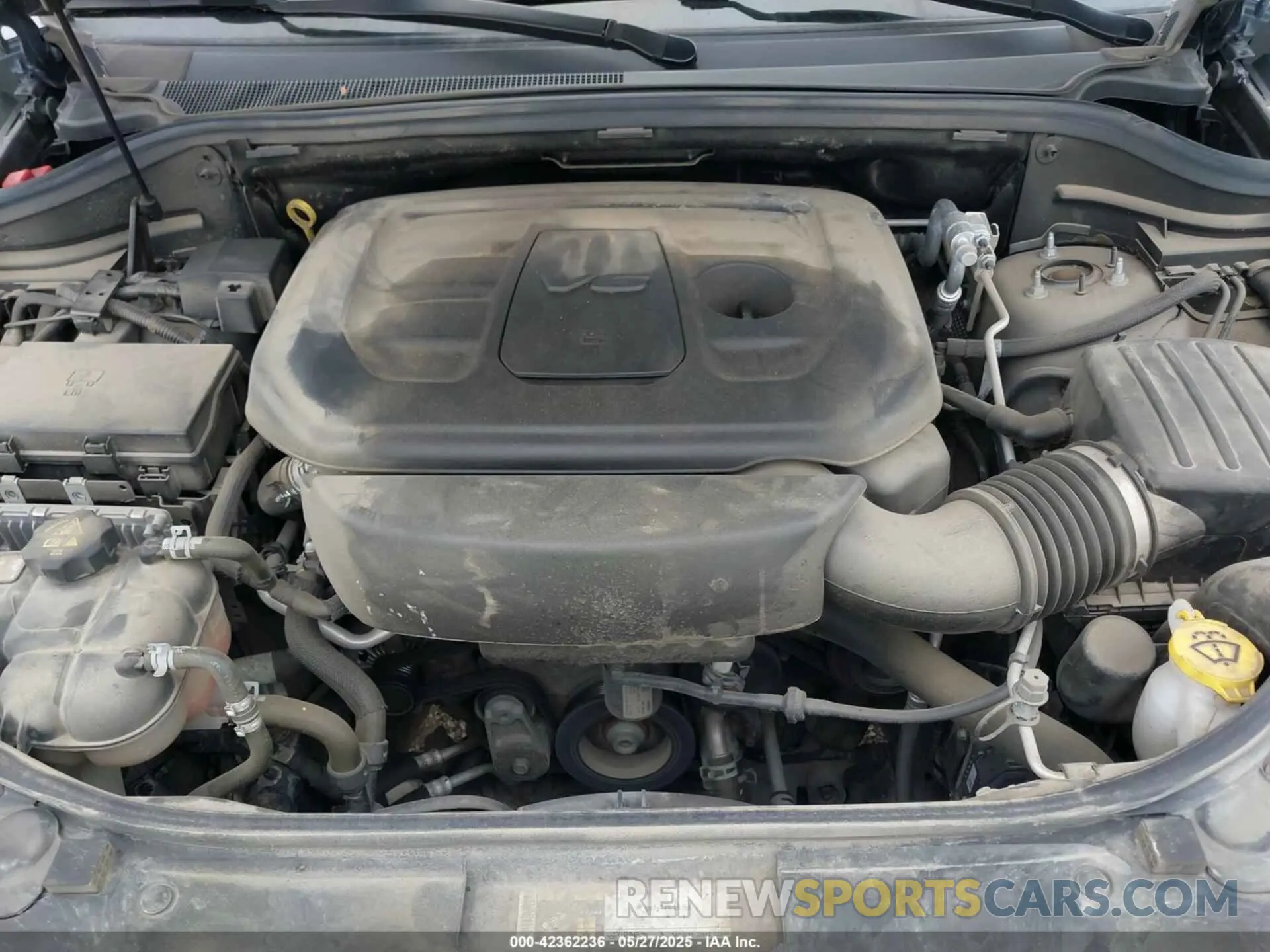 10 Photograph of a damaged car 1C4RJFBG0KC808660 JEEP GRAND CHEROKEE 2019