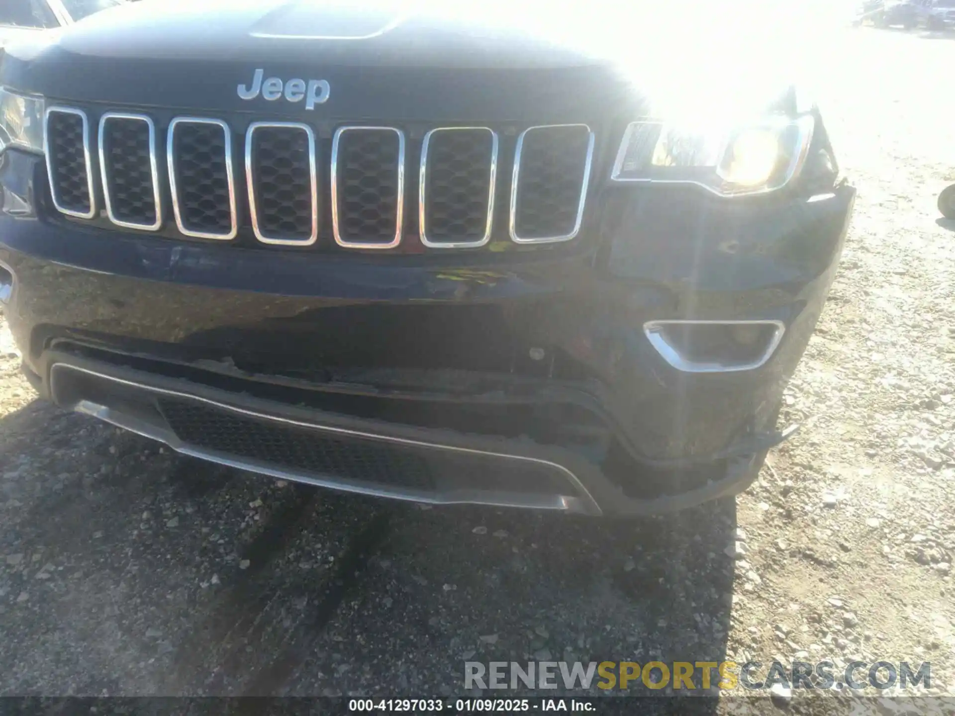 6 Photograph of a damaged car 1C4RJFBG0KC810084 JEEP GRAND CHEROKEE 2019