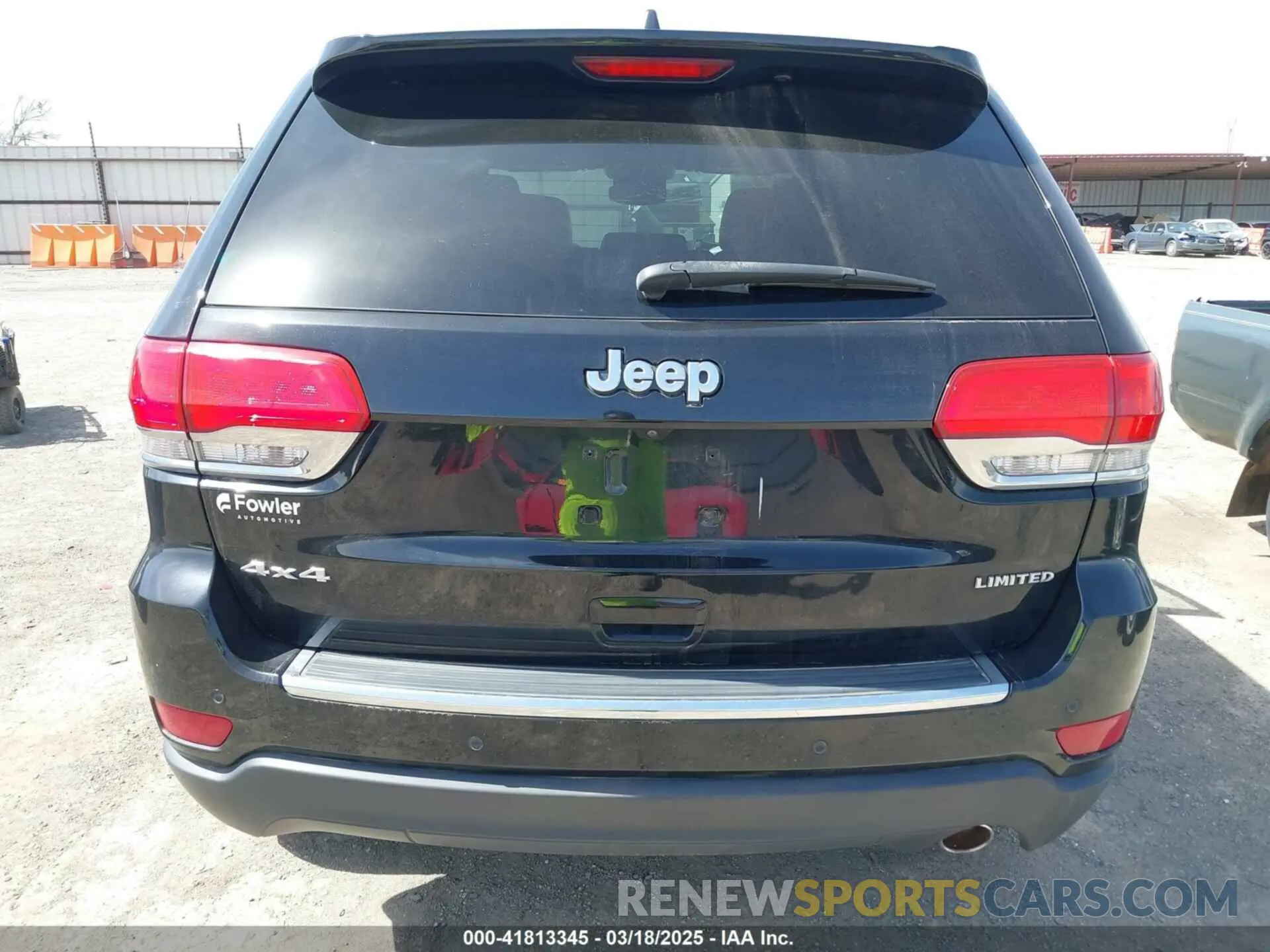 16 Photograph of a damaged car 1C4RJFBG0KC842131 JEEP GRAND CHEROKEE 2019