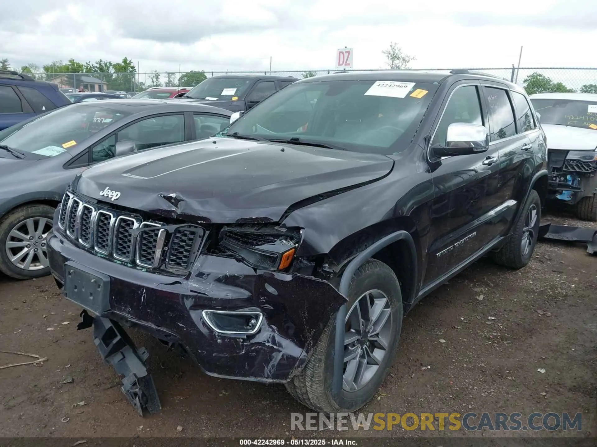 2 Photograph of a damaged car 1C4RJFBG1KC772977 JEEP GRAND CHEROKEE 2019