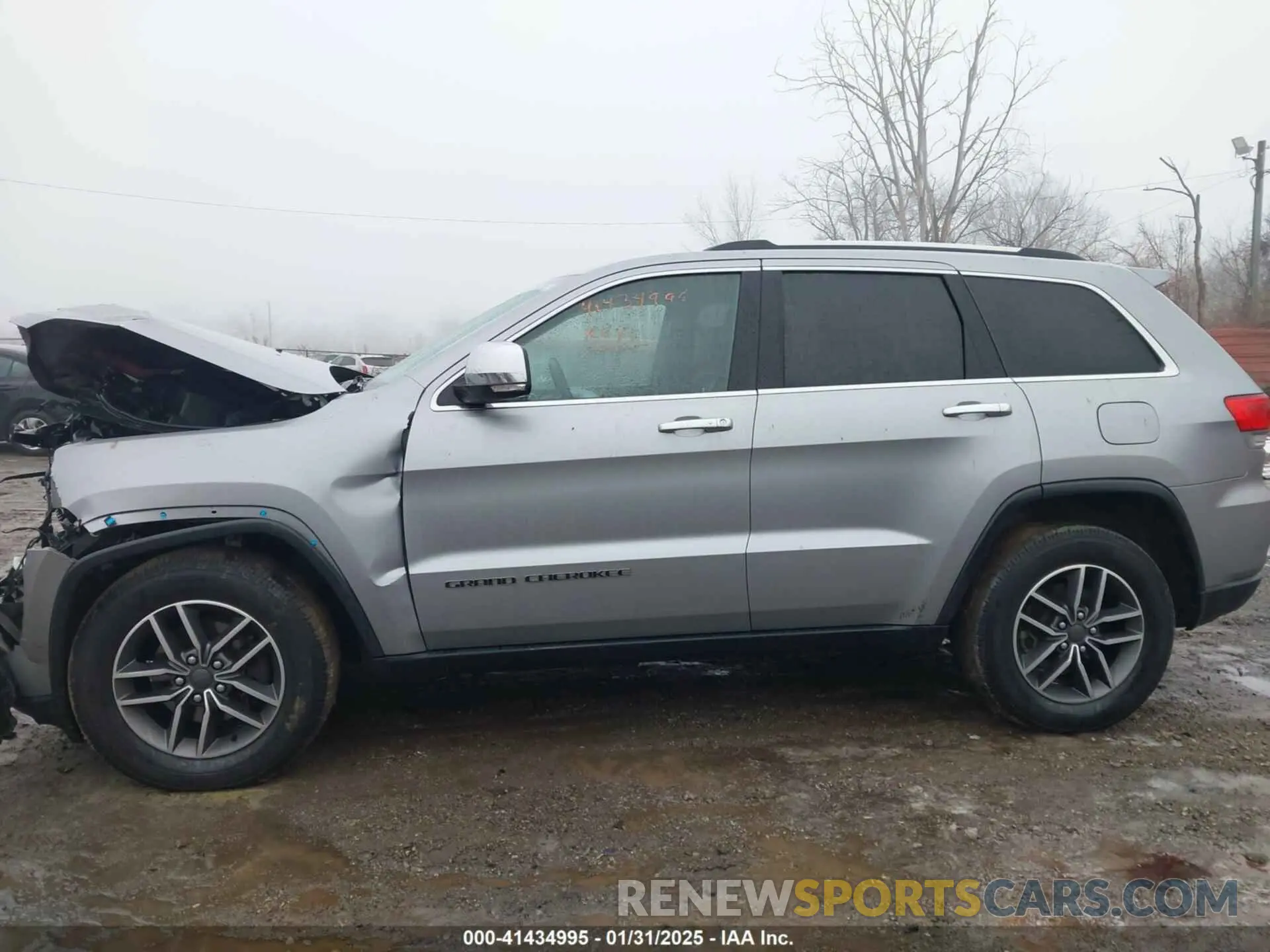 14 Photograph of a damaged car 1C4RJFBG1KC846835 JEEP GRAND CHEROKEE 2019