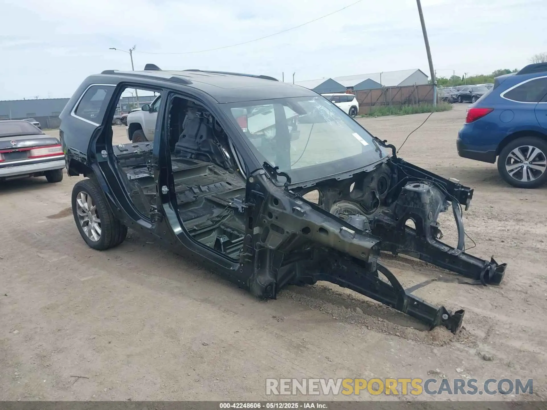 1 Photograph of a damaged car 1C4RJFBG2KC549542 JEEP GRAND CHEROKEE 2019