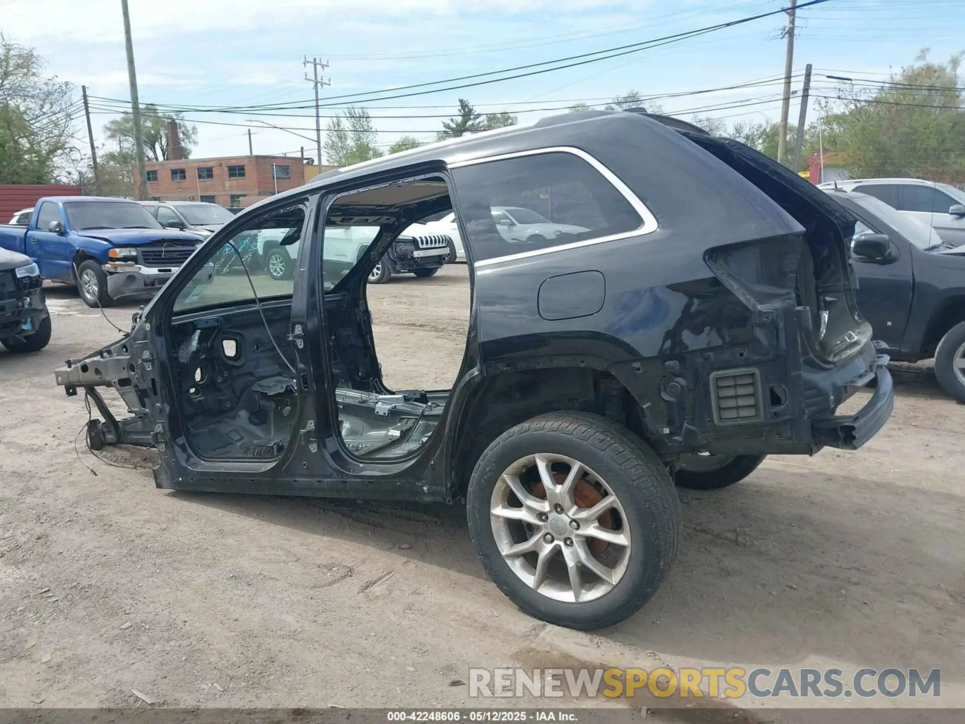 3 Photograph of a damaged car 1C4RJFBG2KC549542 JEEP GRAND CHEROKEE 2019