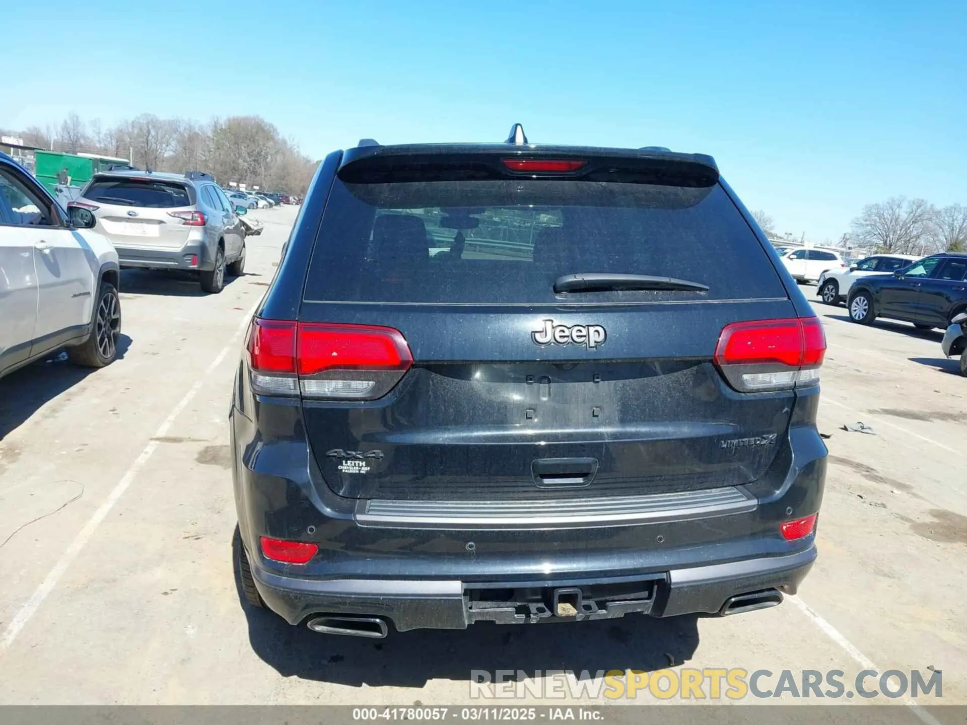 16 Photograph of a damaged car 1C4RJFBG2KC666974 JEEP GRAND CHEROKEE 2019