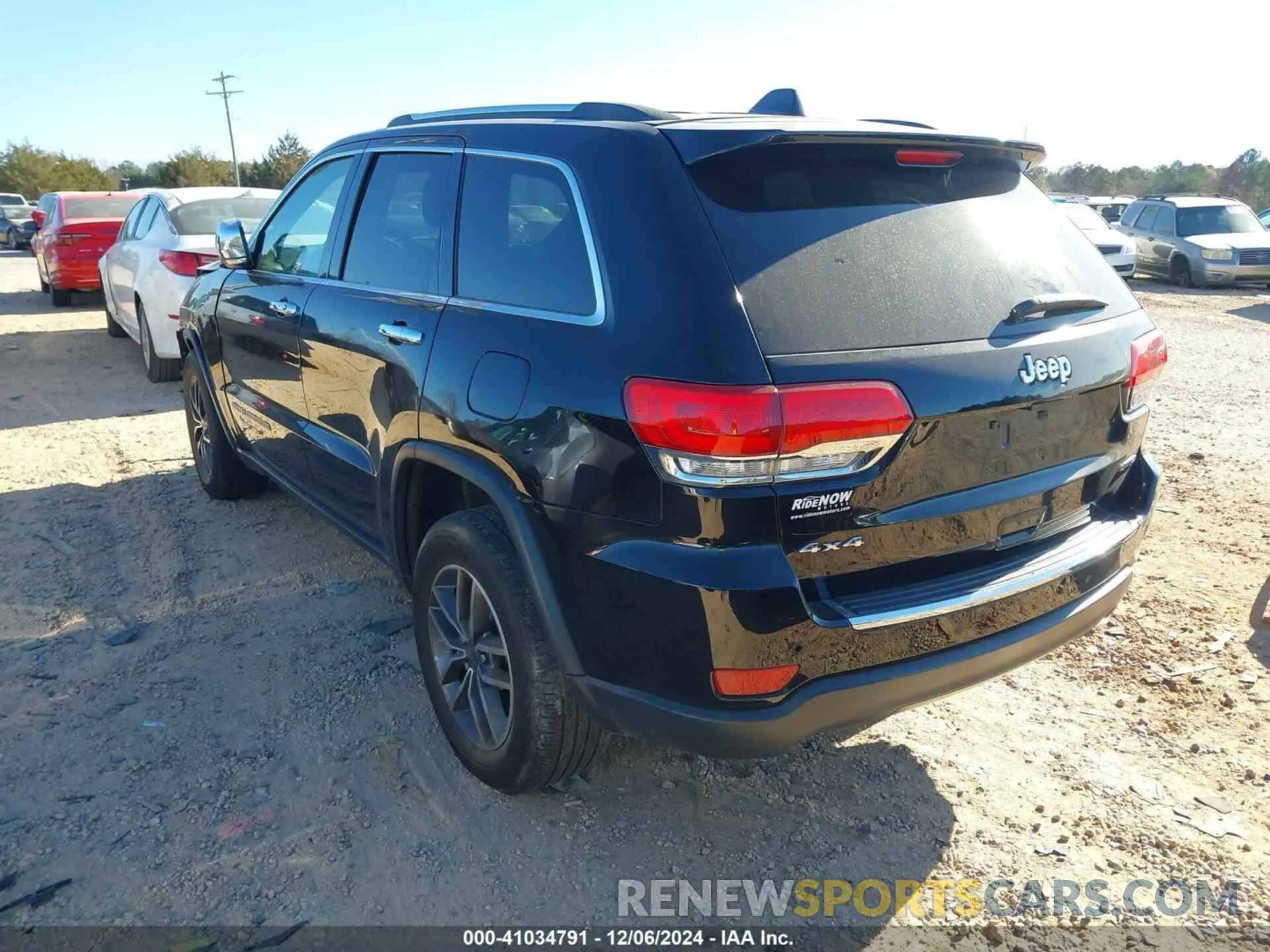 3 Photograph of a damaged car 1C4RJFBG2KC712044 JEEP GRAND CHEROKEE 2019