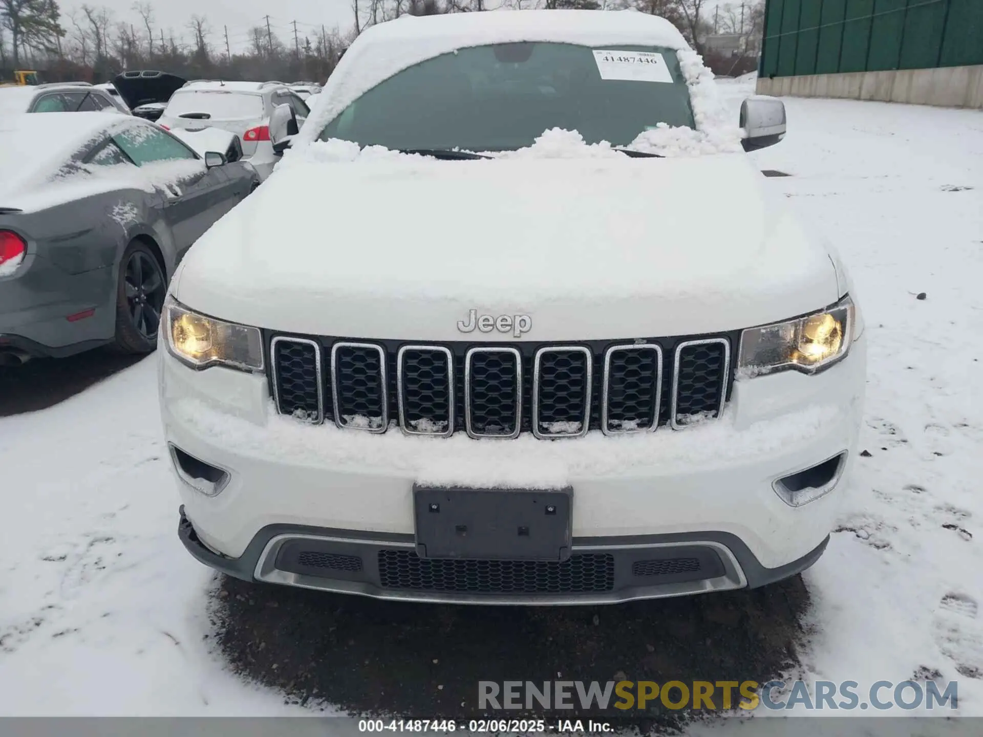 12 Photograph of a damaged car 1C4RJFBG3KC840647 JEEP GRAND CHEROKEE 2019