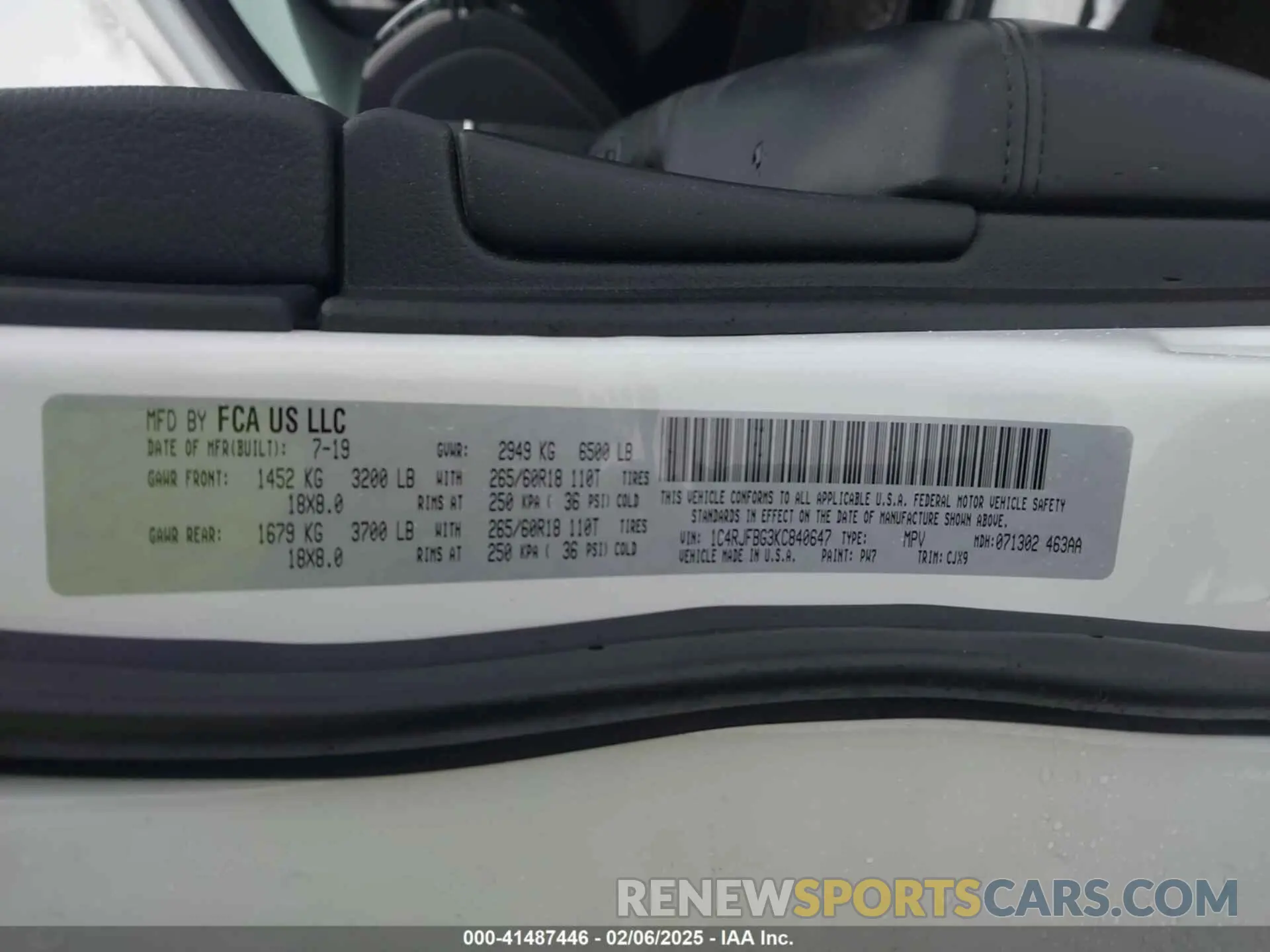 9 Photograph of a damaged car 1C4RJFBG3KC840647 JEEP GRAND CHEROKEE 2019
