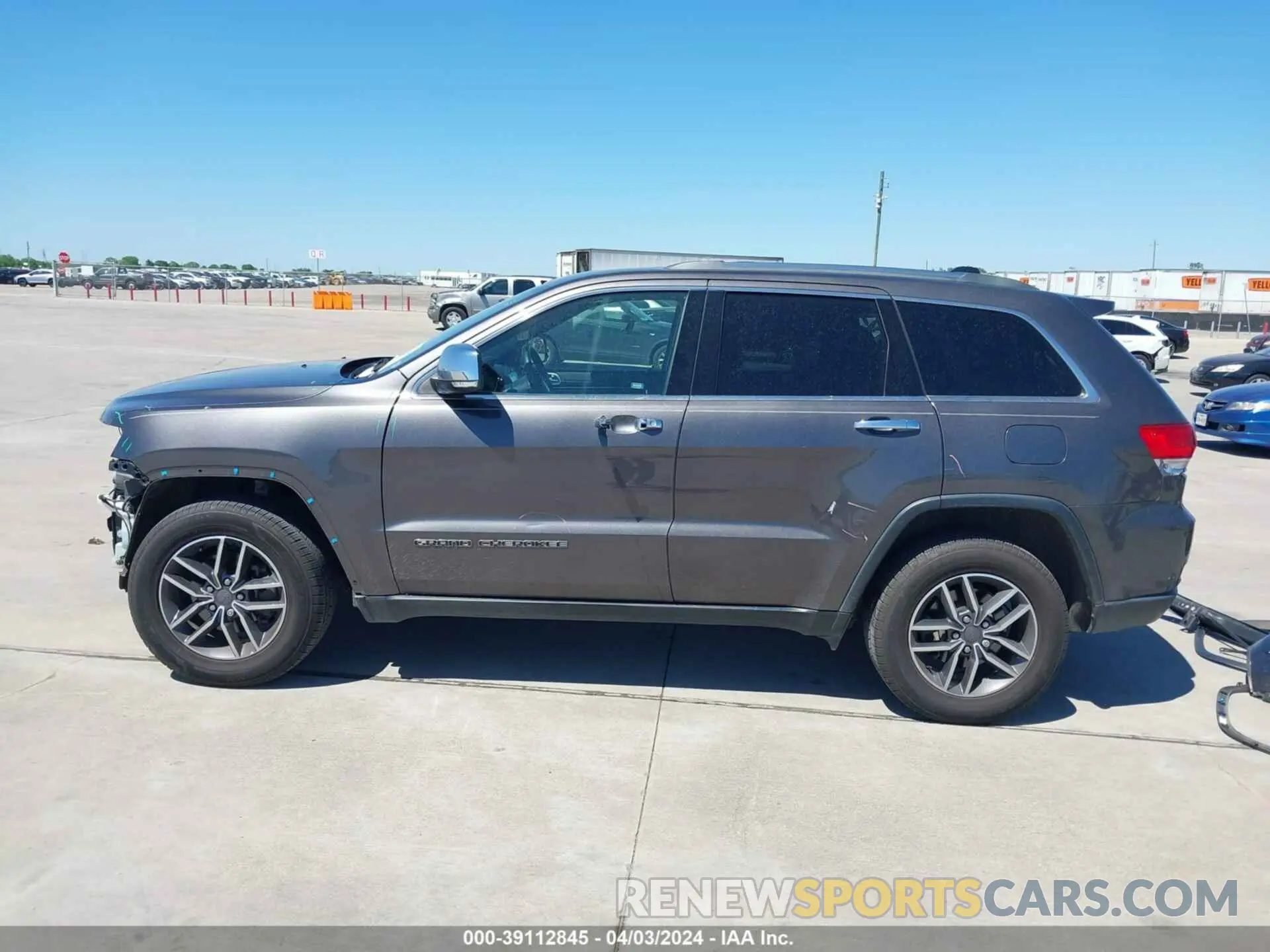 15 Photograph of a damaged car 1C4RJFBG4KC713616 JEEP GRAND CHEROKEE 2019
