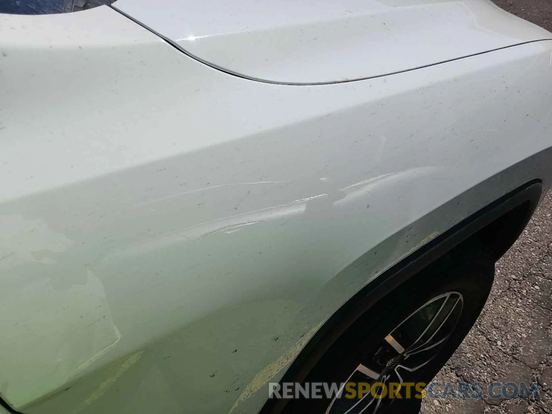 20 Photograph of a damaged car 1C4RJFBG4KC739343 JEEP GRAND CHEROKEE 2019