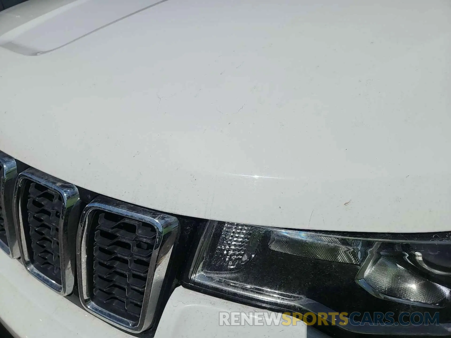 24 Photograph of a damaged car 1C4RJFBG4KC739343 JEEP GRAND CHEROKEE 2019