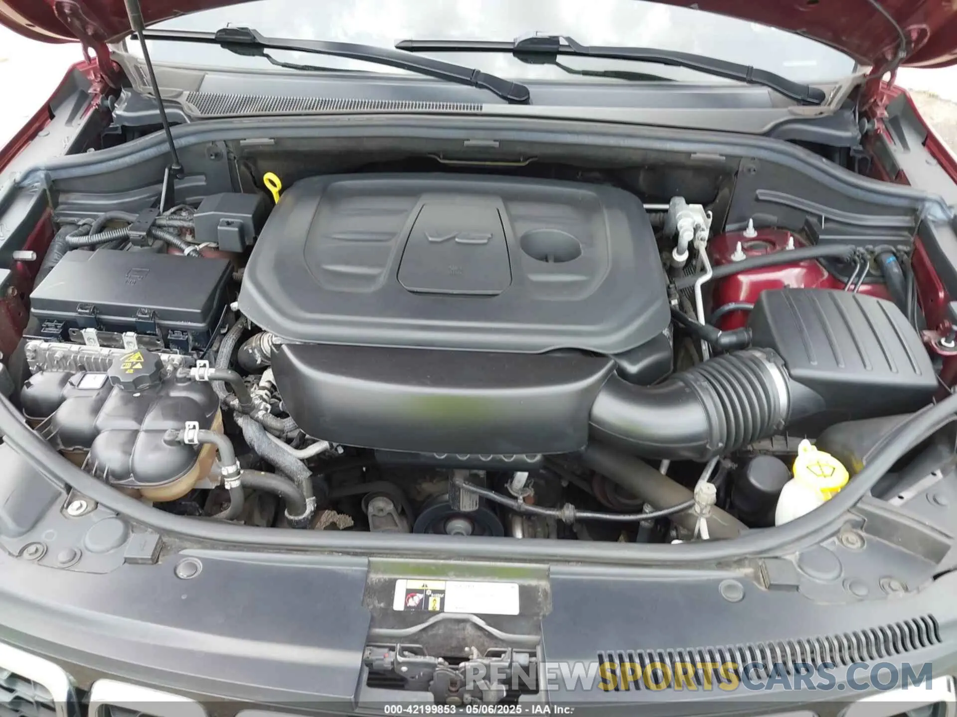 10 Photograph of a damaged car 1C4RJFBG4KC787828 JEEP GRAND CHEROKEE 2019