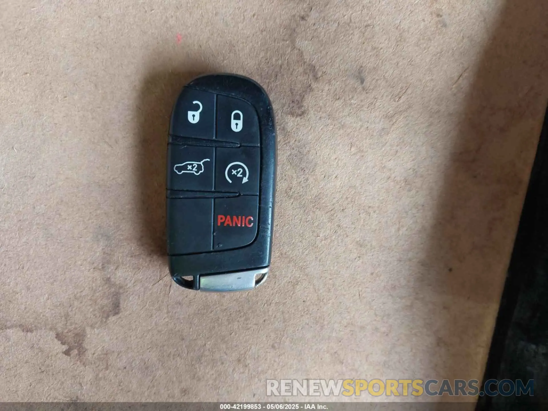 11 Photograph of a damaged car 1C4RJFBG4KC787828 JEEP GRAND CHEROKEE 2019