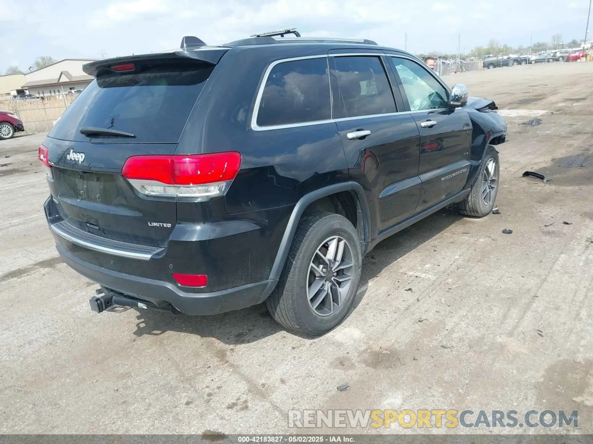 4 Photograph of a damaged car 1C4RJFBG4KC809634 JEEP GRAND CHEROKEE 2019