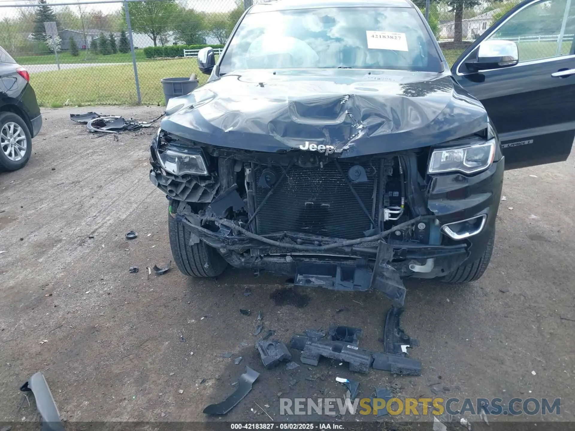 6 Photograph of a damaged car 1C4RJFBG4KC809634 JEEP GRAND CHEROKEE 2019