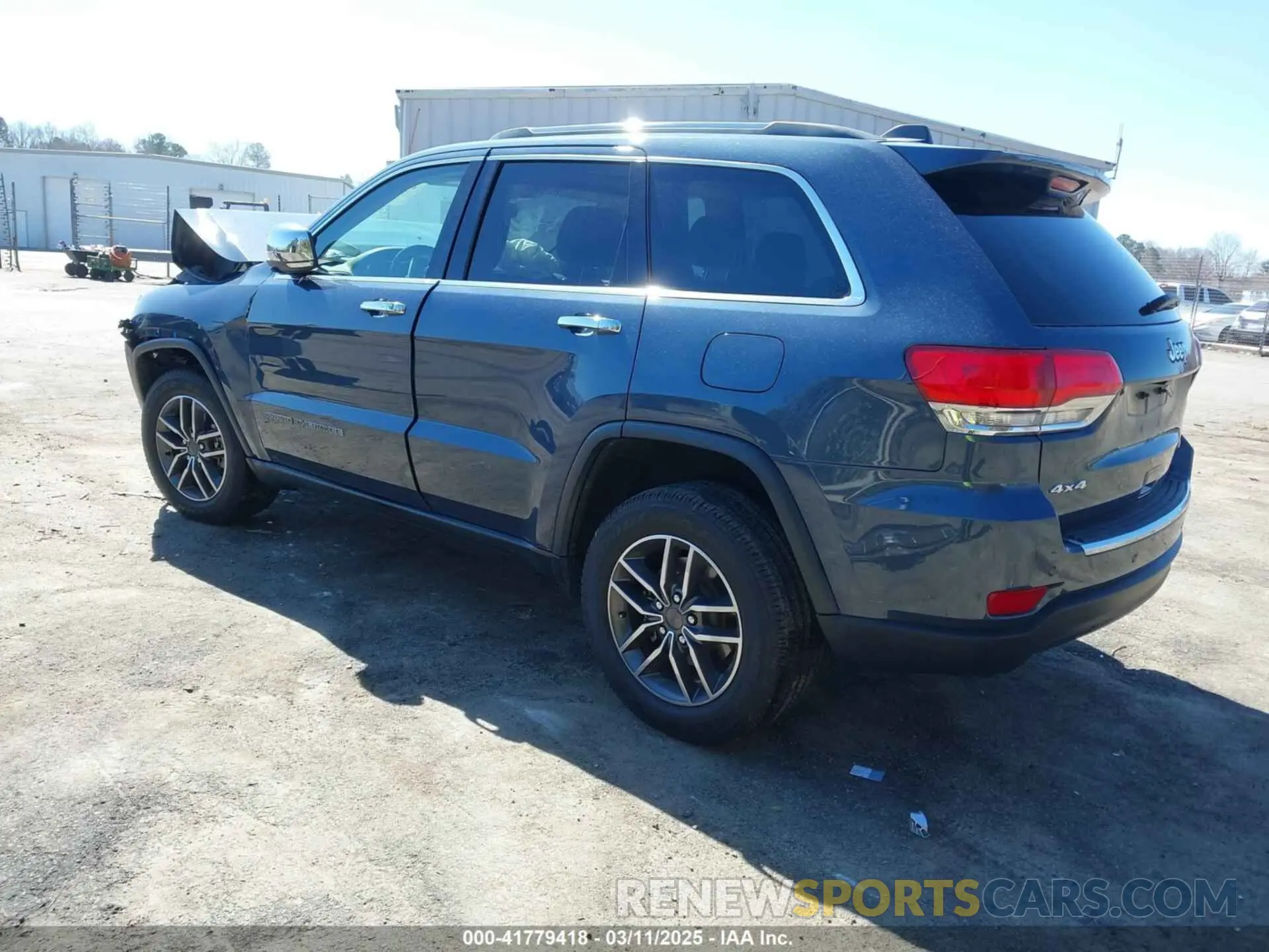 3 Photograph of a damaged car 1C4RJFBG4KC812565 JEEP GRAND CHEROKEE 2019