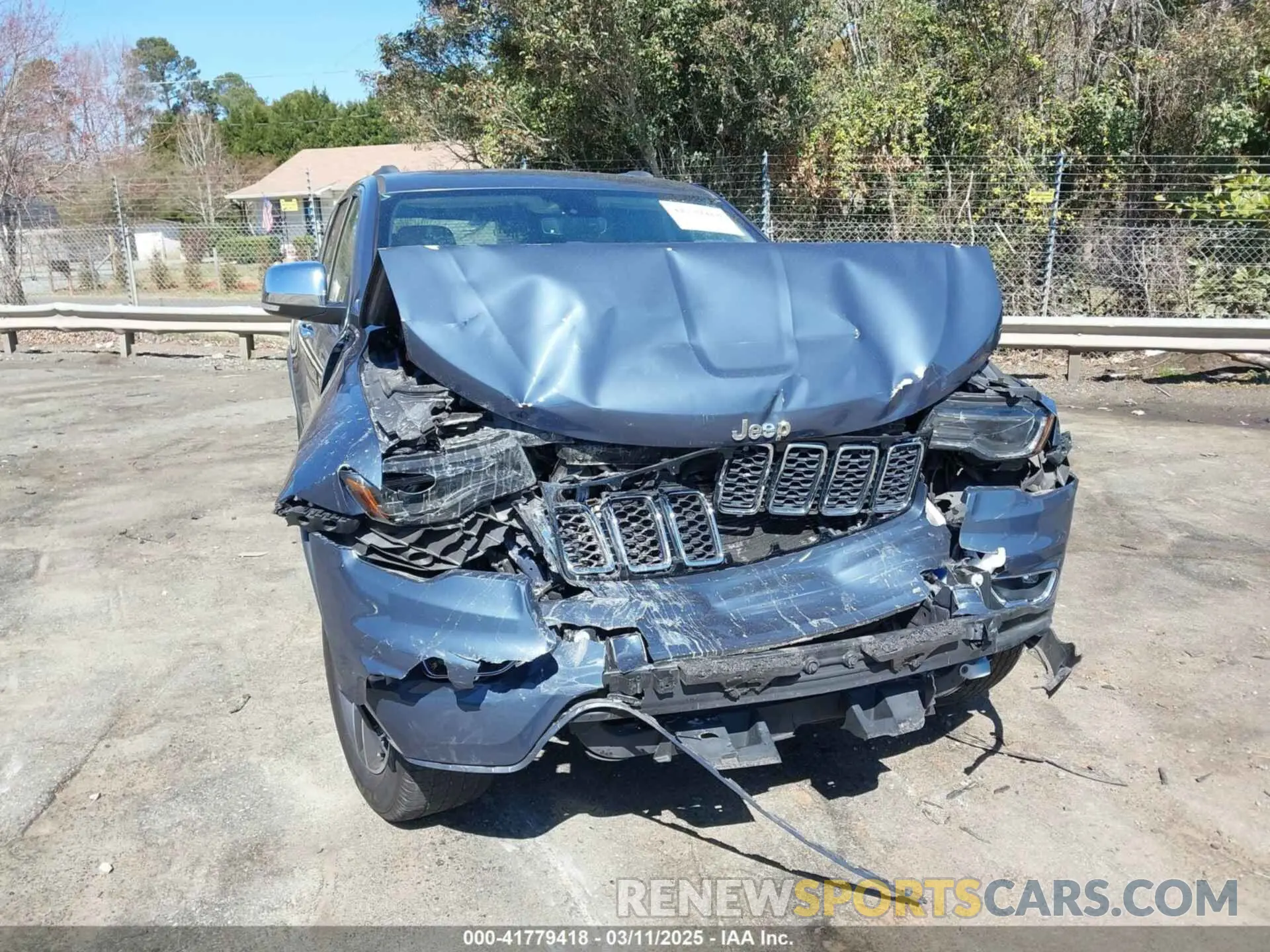 6 Photograph of a damaged car 1C4RJFBG4KC812565 JEEP GRAND CHEROKEE 2019