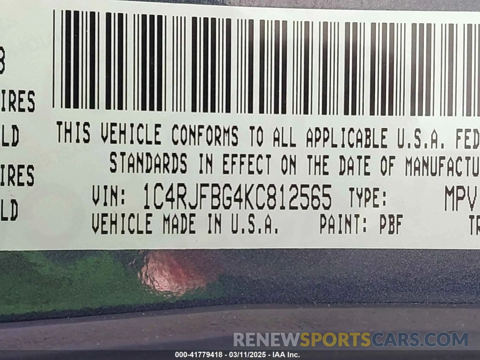 9 Photograph of a damaged car 1C4RJFBG4KC812565 JEEP GRAND CHEROKEE 2019